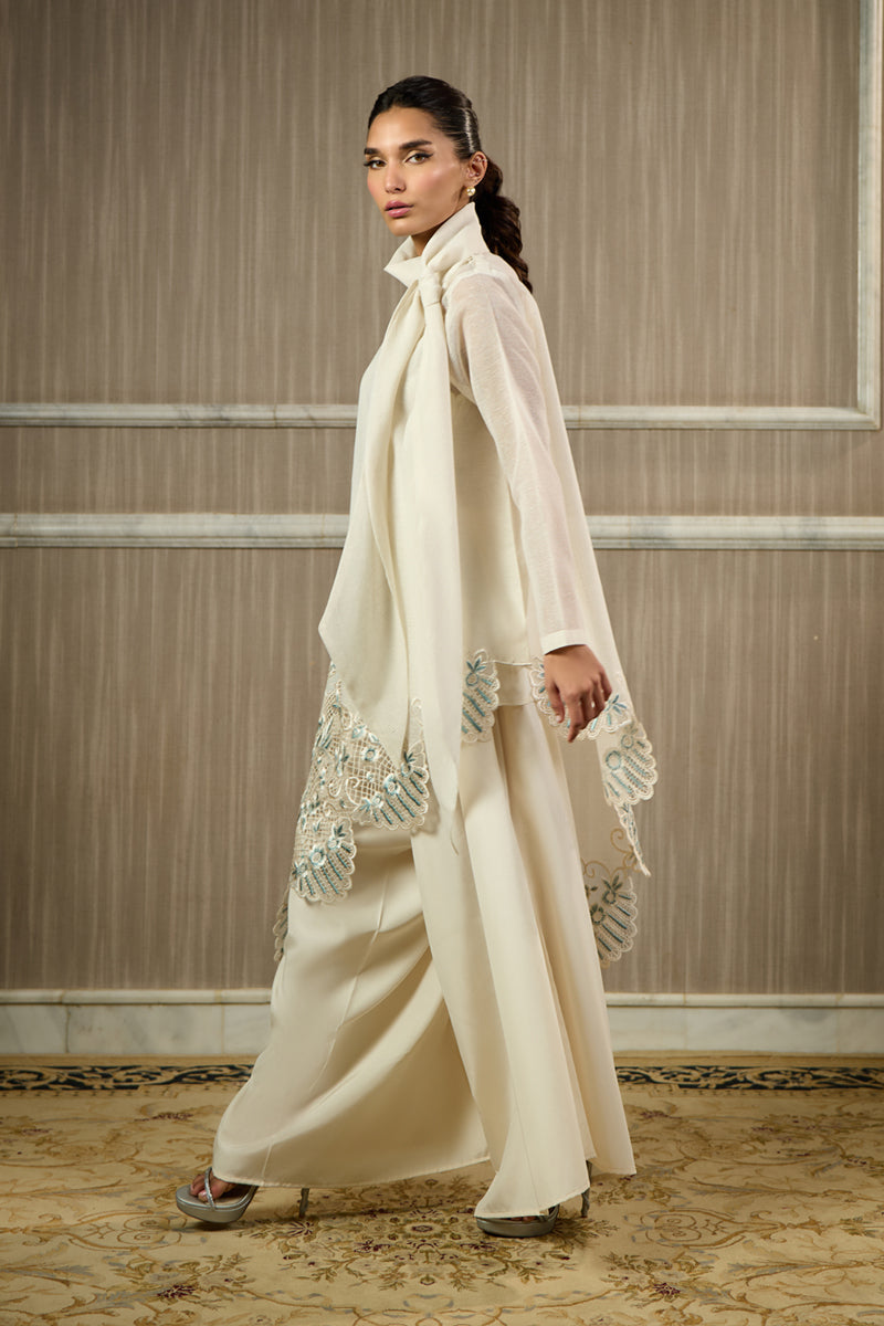 Serafina Cape