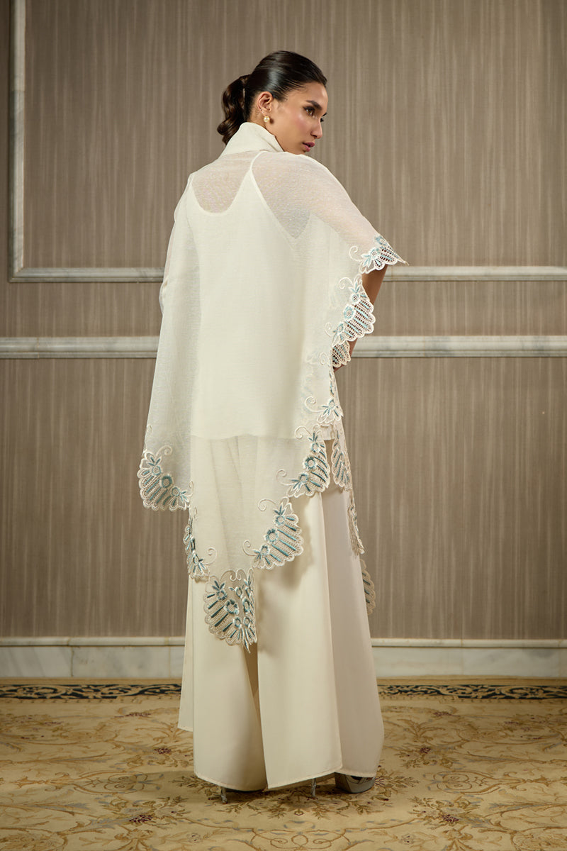 Serafina Cape