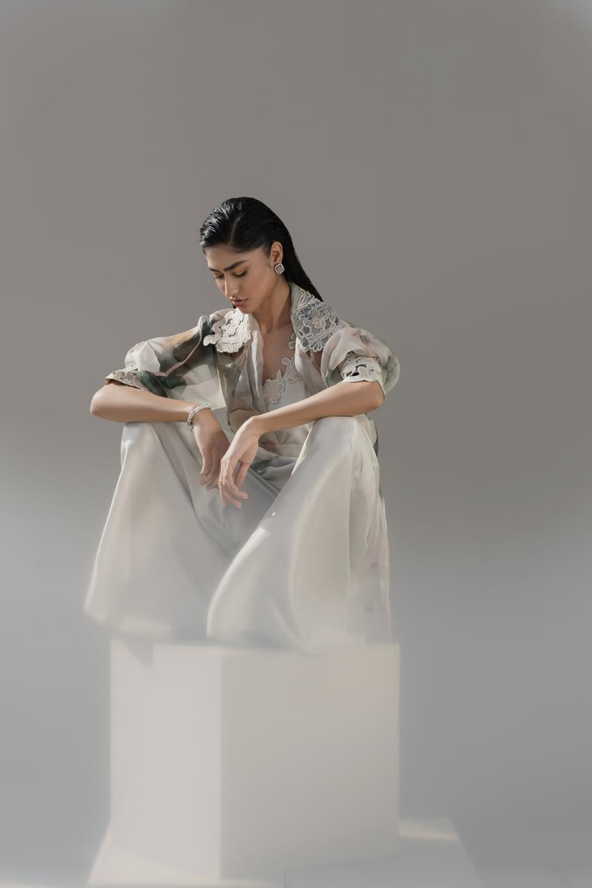 https://cdn.shopify.com/s/files/1/0768/4872/6205/files/Sereena-3.jpg?v=1777665071