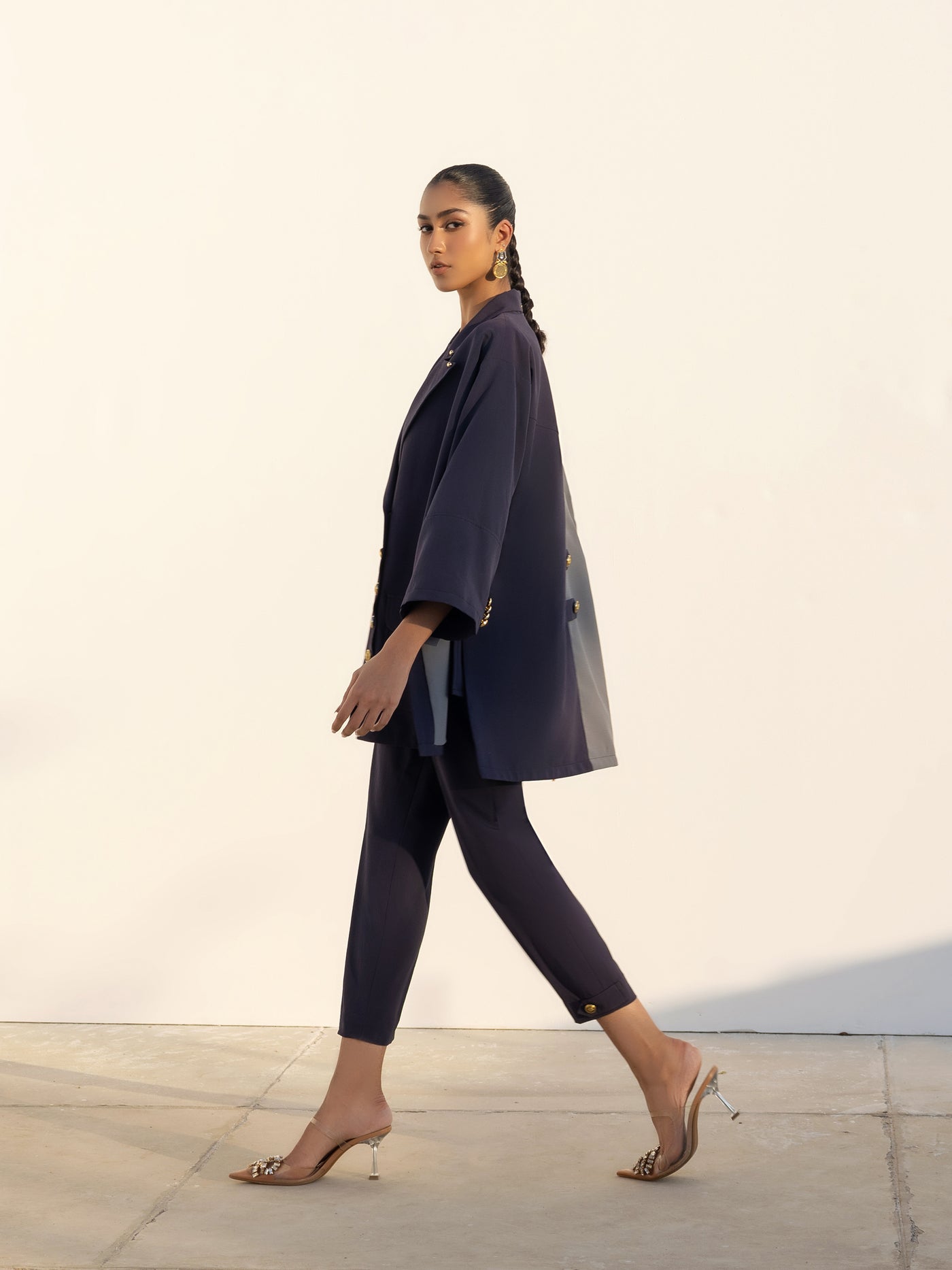 https://i0.wp.com/iqa.design/wp-content/uploads/2024/01/Shasi-Navy-4.jpg?fit=1920%2C2560&ssl=1