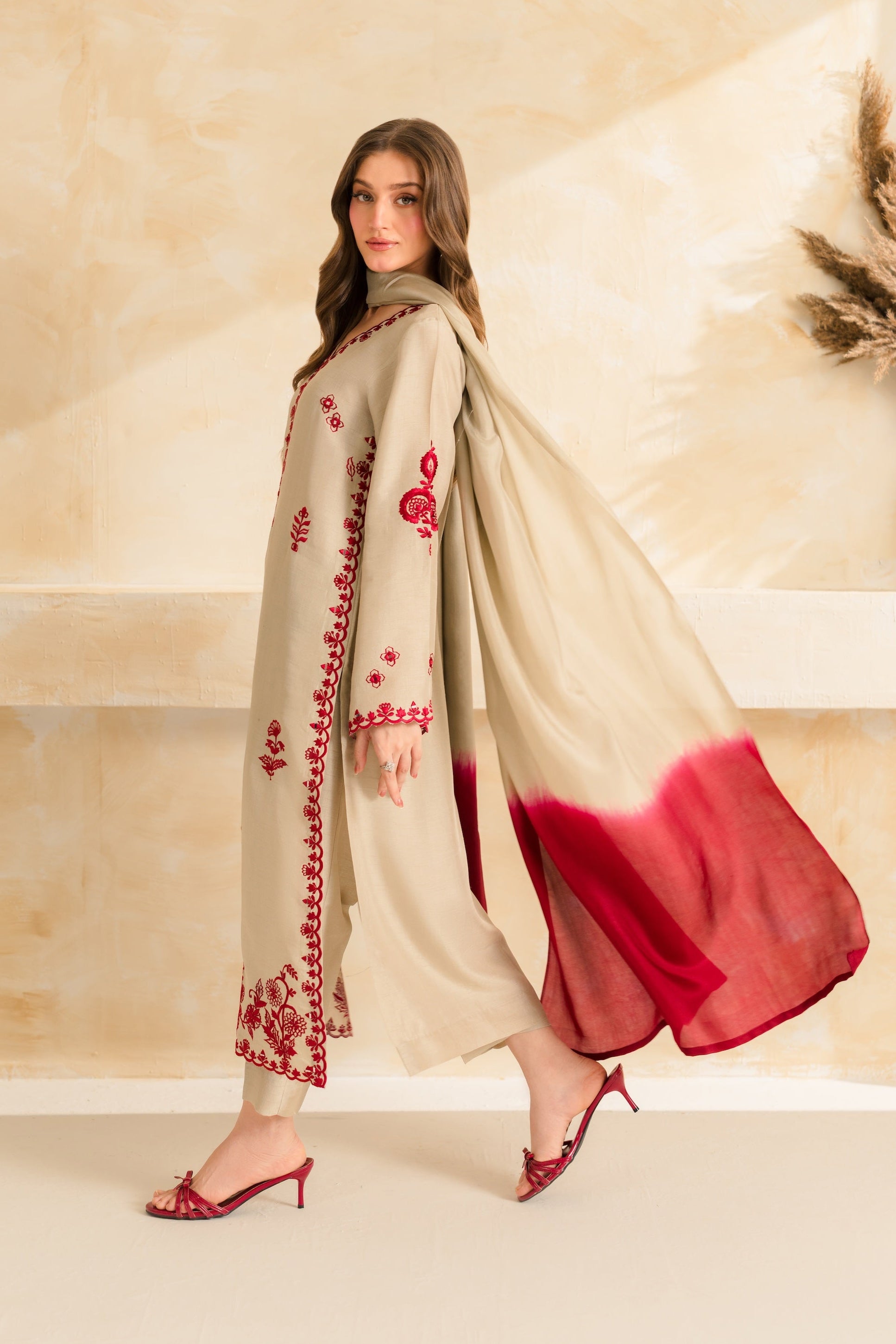 Dilnaz | Ready to Ship