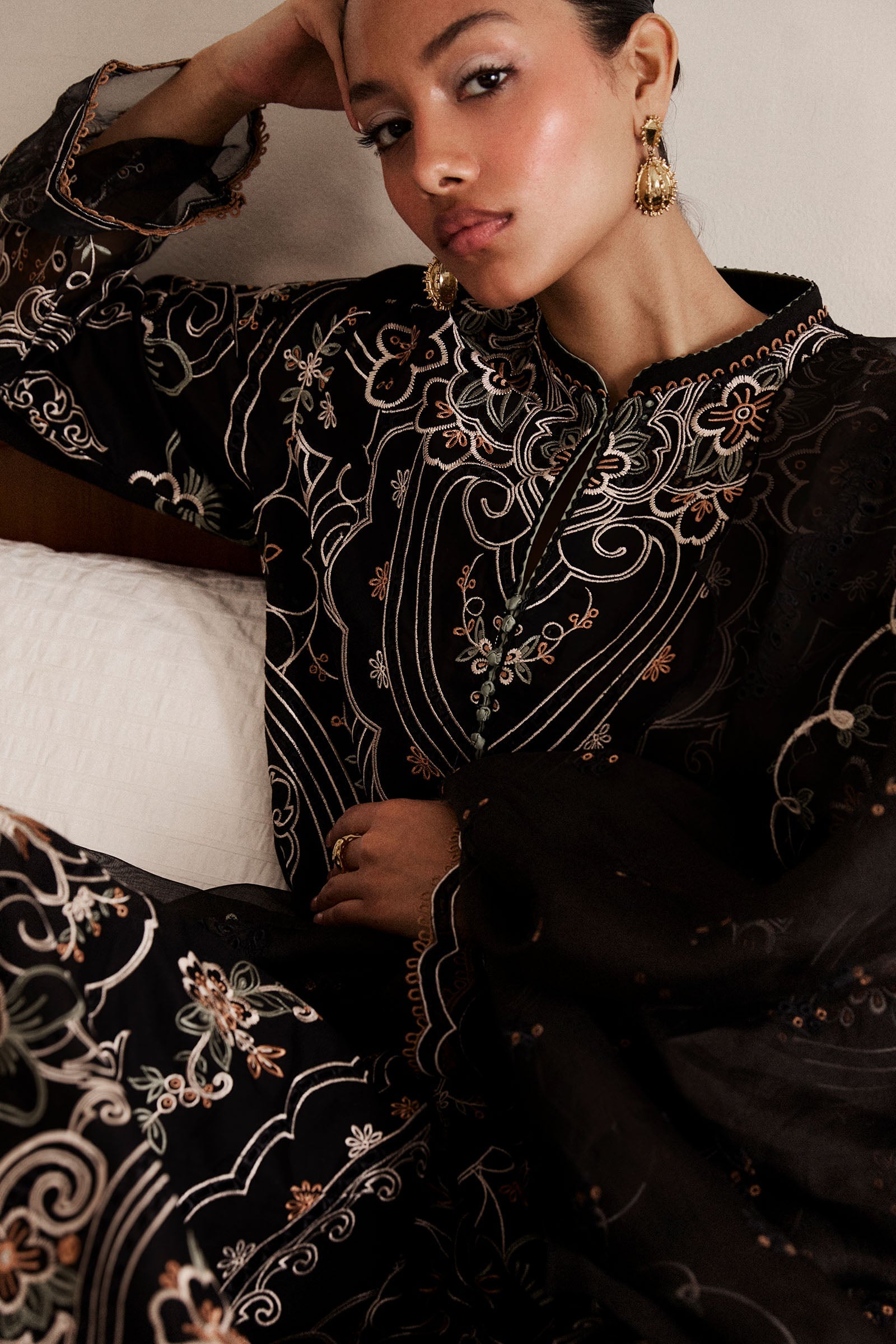https://cdn.shopify.com/s/files/1/0340/8376/6405/files/Shizumi-4Aa.jpg?v=1739959061