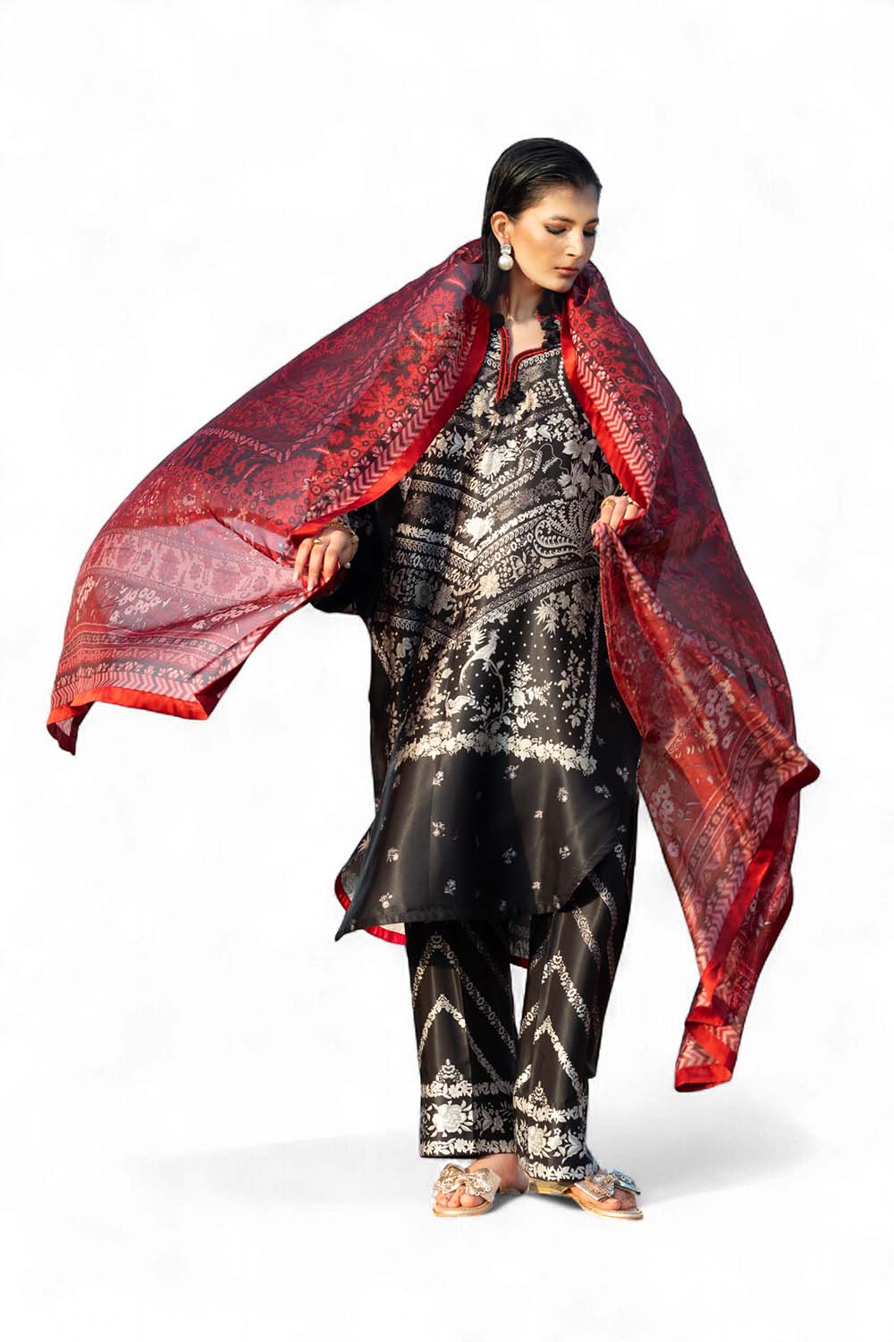 https://cdn.shopify.com/s/files/1/0706/3253/8159/files/Silk-Dupatta-Silk-Shirt-Silk-Trouser-Gulahmed-S-62003-Front.jpg?v=1763464968