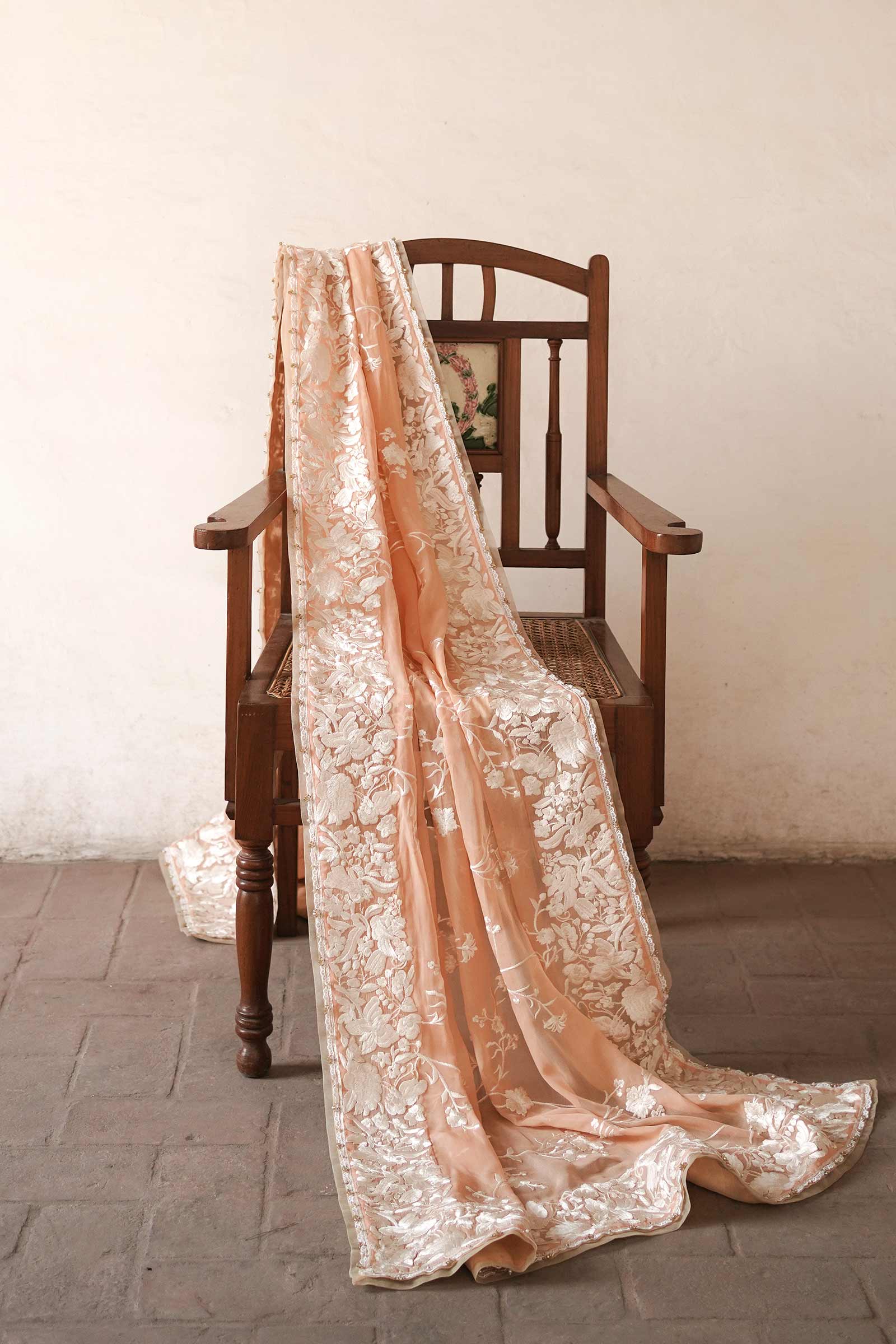 https://cdn.shopify.com/s/files/1/0340/8376/6405/products/Sona-Ag.jpg?v=1648733859