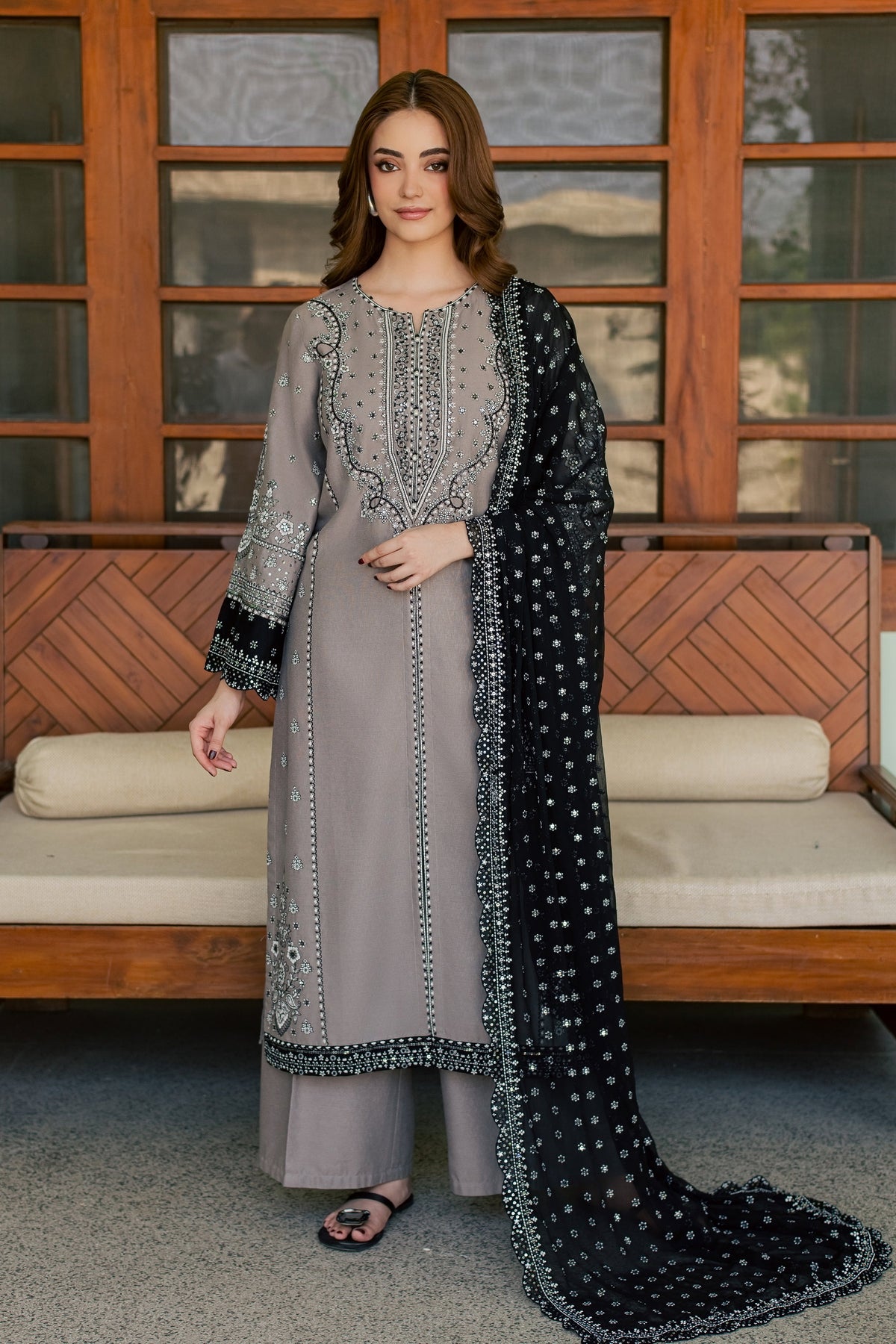 Sozraag 3Pc - Embroidered Karandi Pret