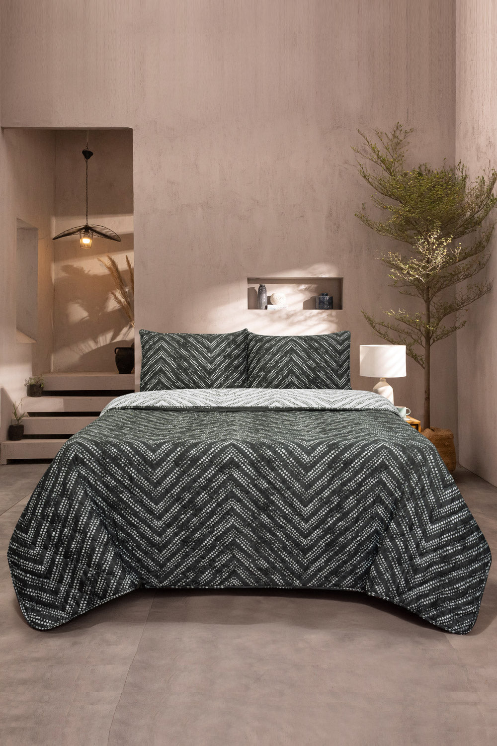 Stippling T-200 Bed Throw