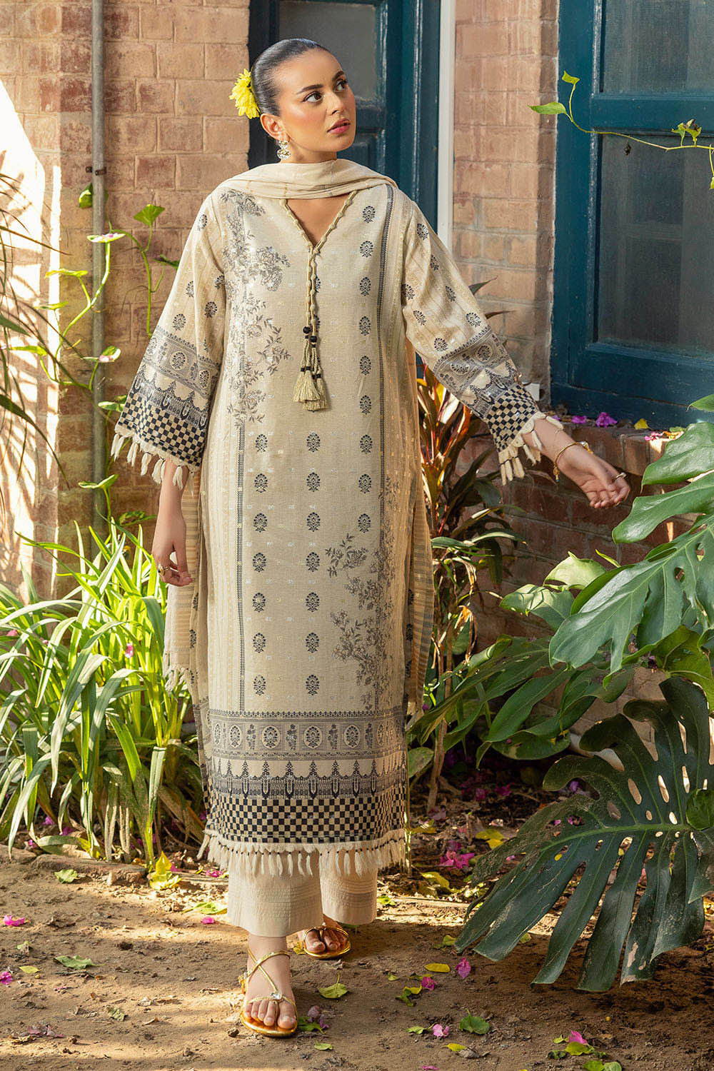 3 Piece Printed Lurex Jacquard Suit With Stripe Dupatta