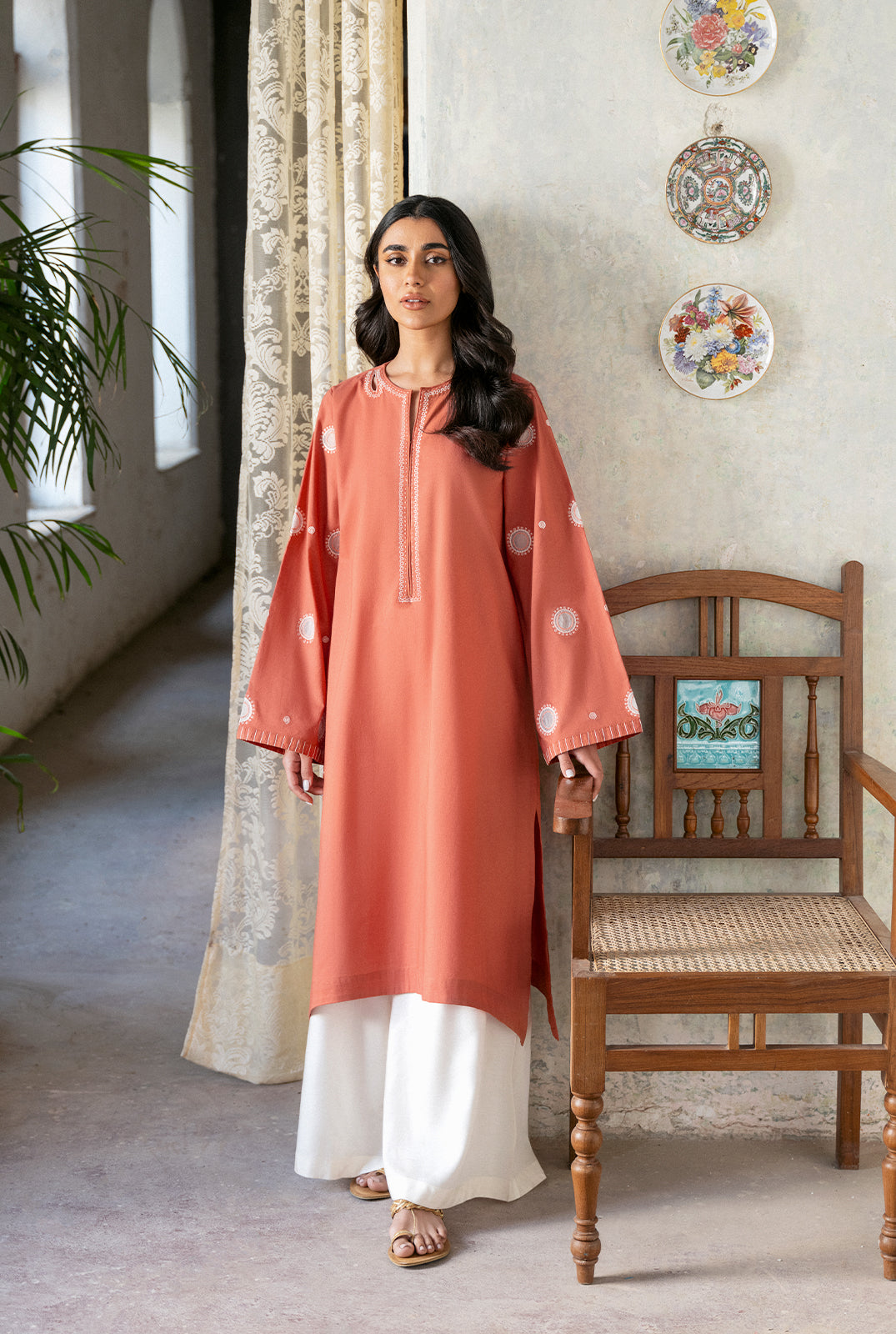 https://cdn.shopify.com/s/files/1/0663/9616/0233/files/SummerRose_3.jpg?v=1755801449