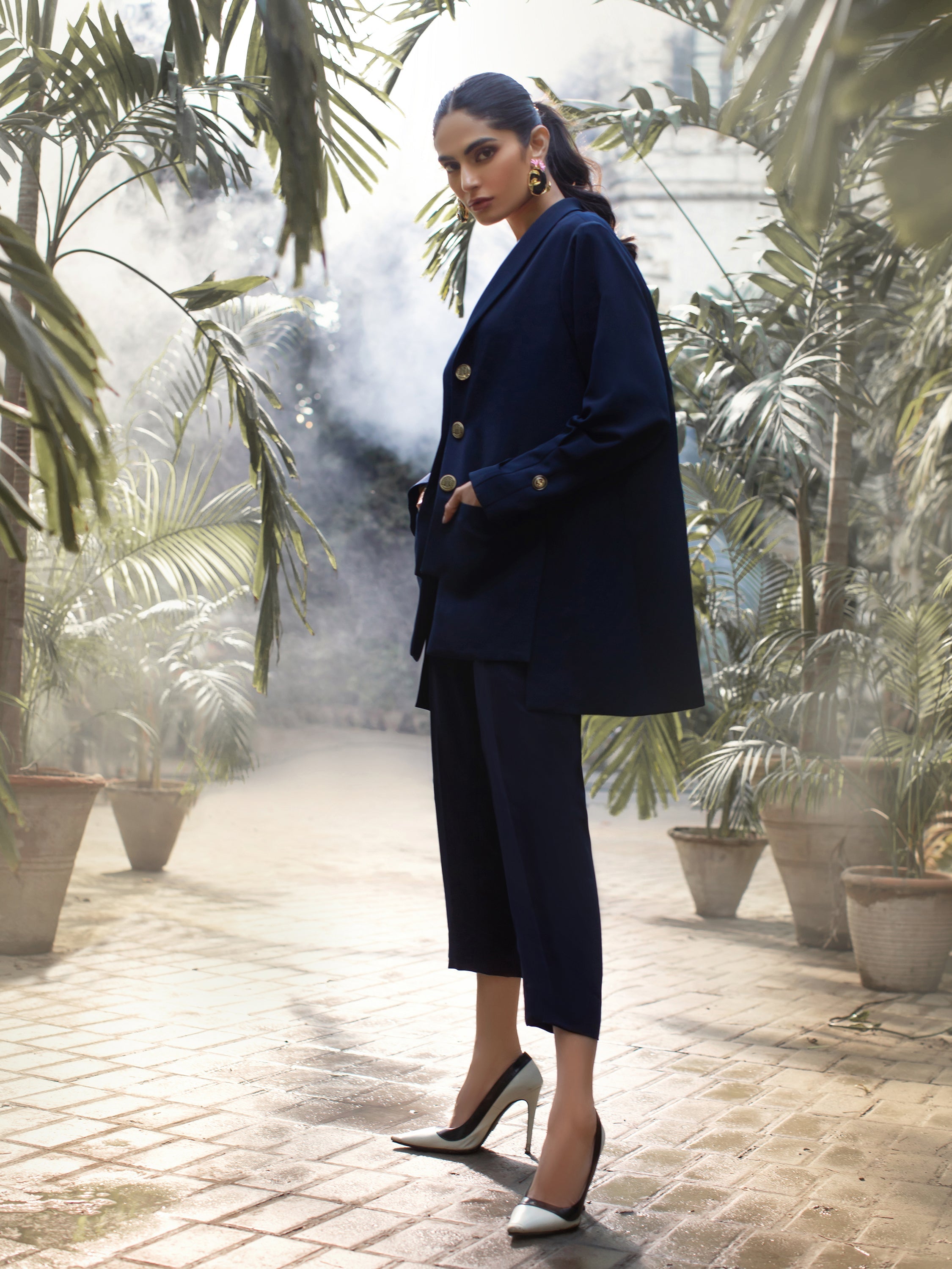 Nour - Dark Navy