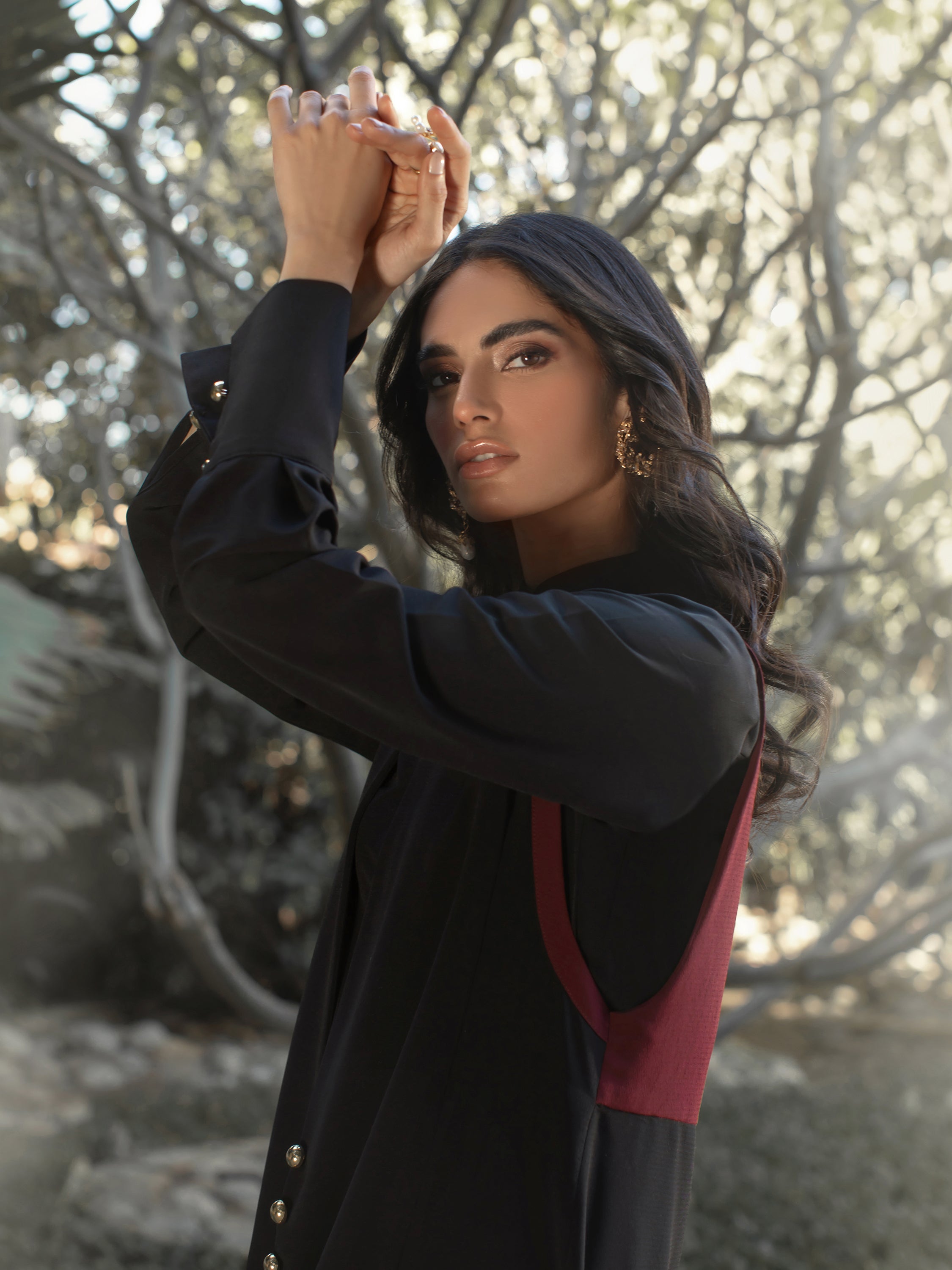 Shasmin - Black & Maroon