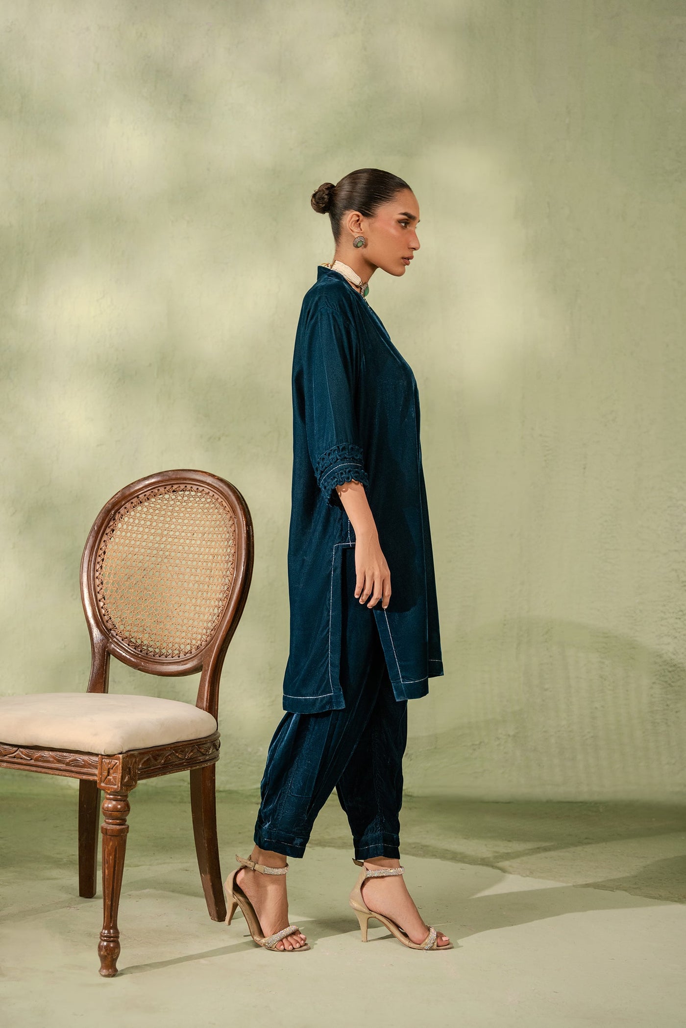 https://cdn.shopify.com/s/files/1/0663/9616/0233/files/True_Teal_1.jpg?v=1763029917