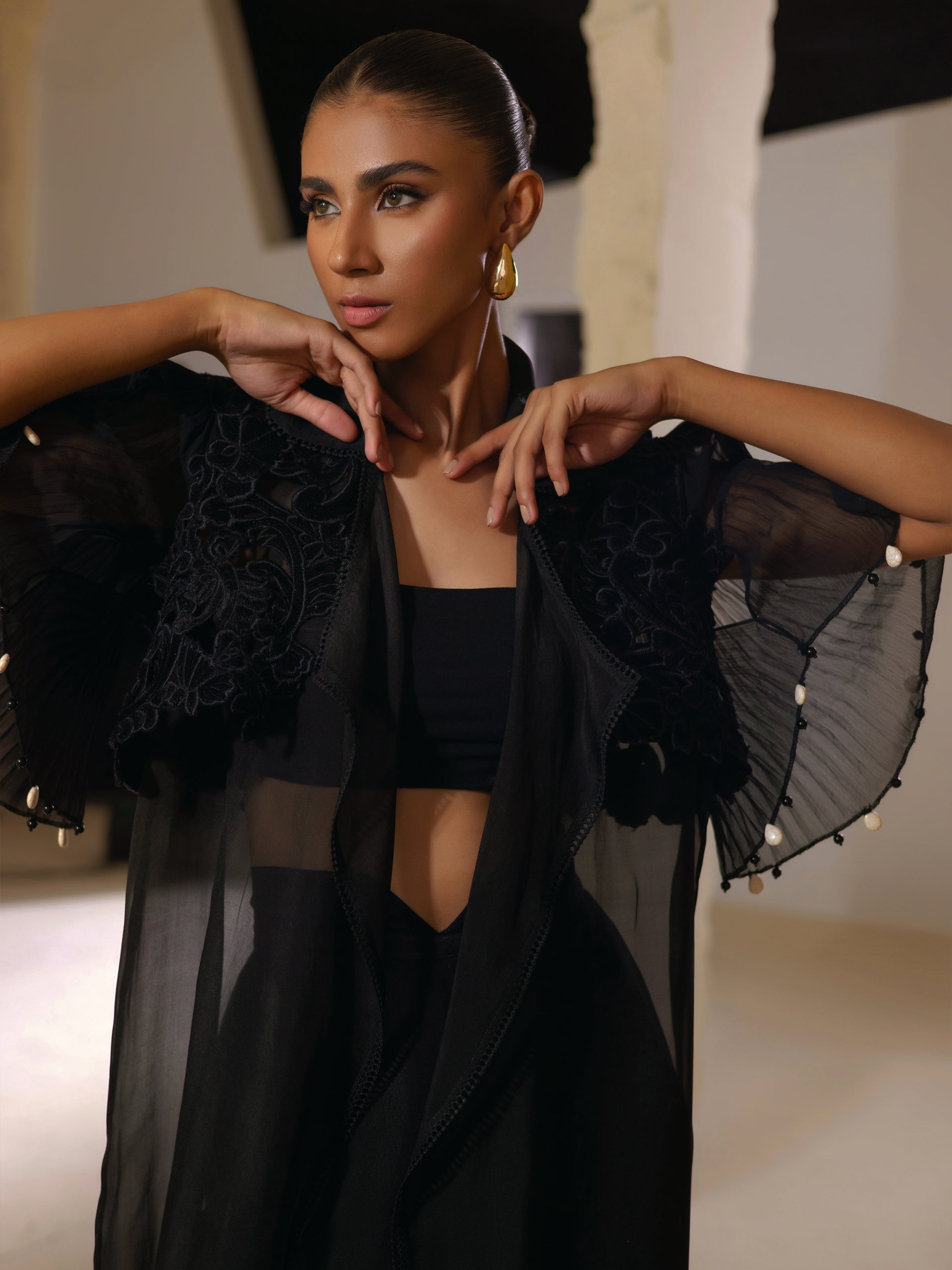 https://cdn.shopify.com/s/files/1/0768/4872/6205/files/Tyra-5.jpg?v=1777661658