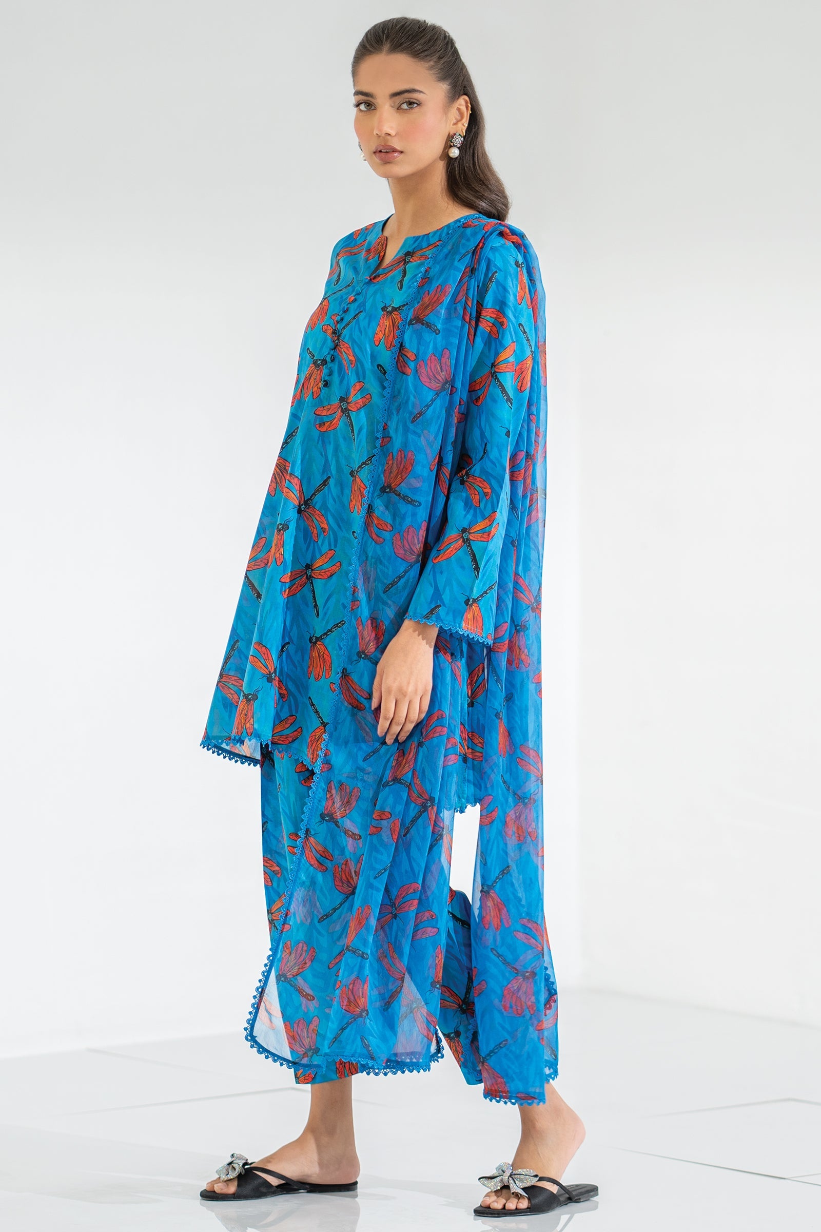 Winged 3 piece