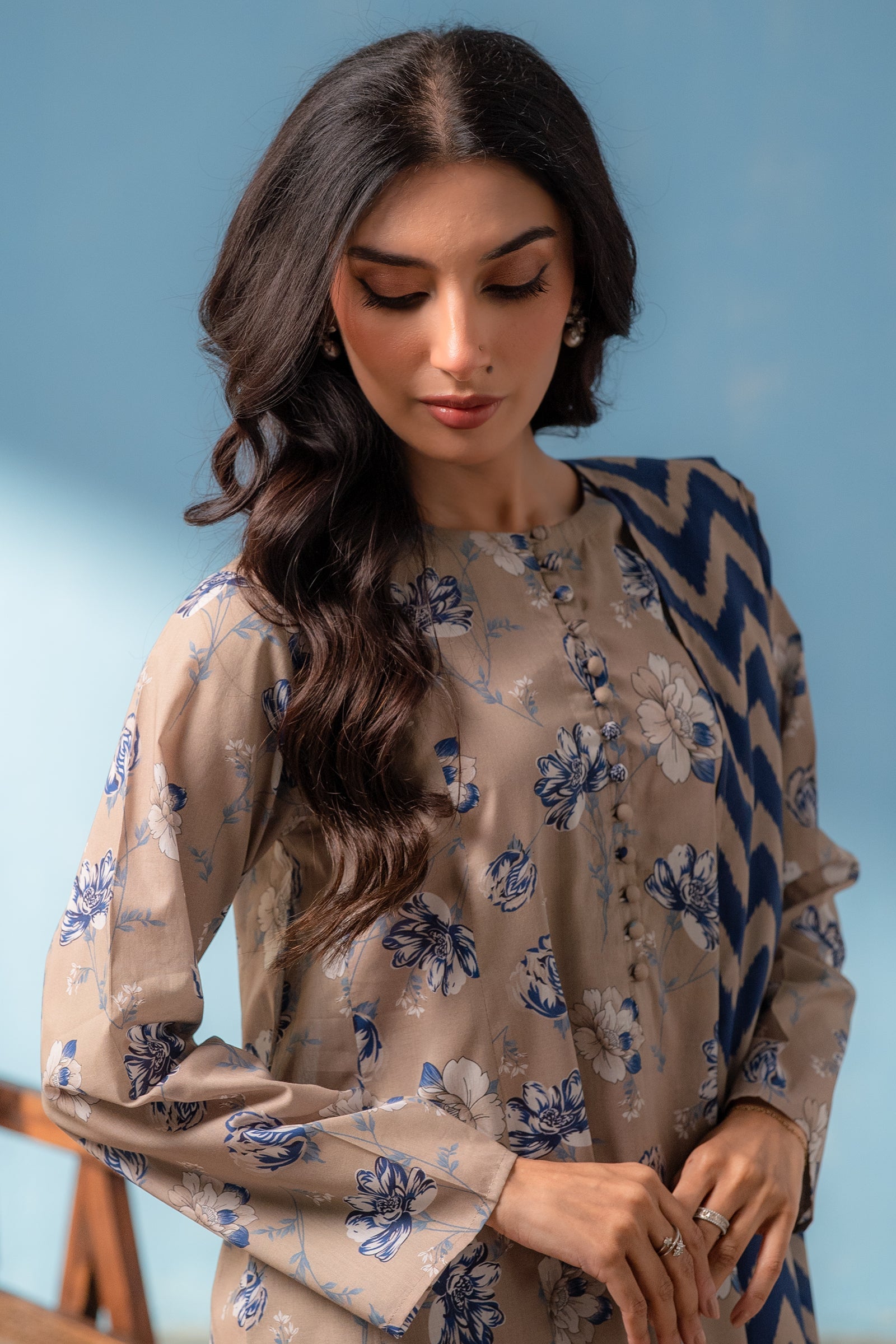 https://cdn.shopify.com/s/files/1/0568/3308/1529/files/U00708_1.jpg?v=1769589009