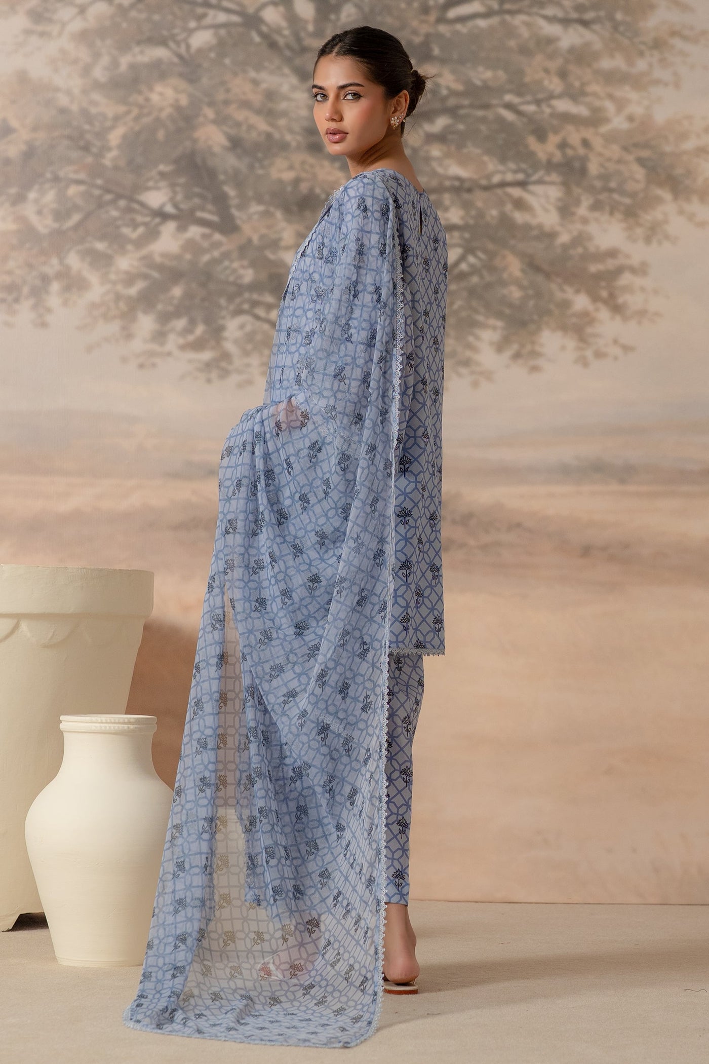 Arrayed 3 Piece