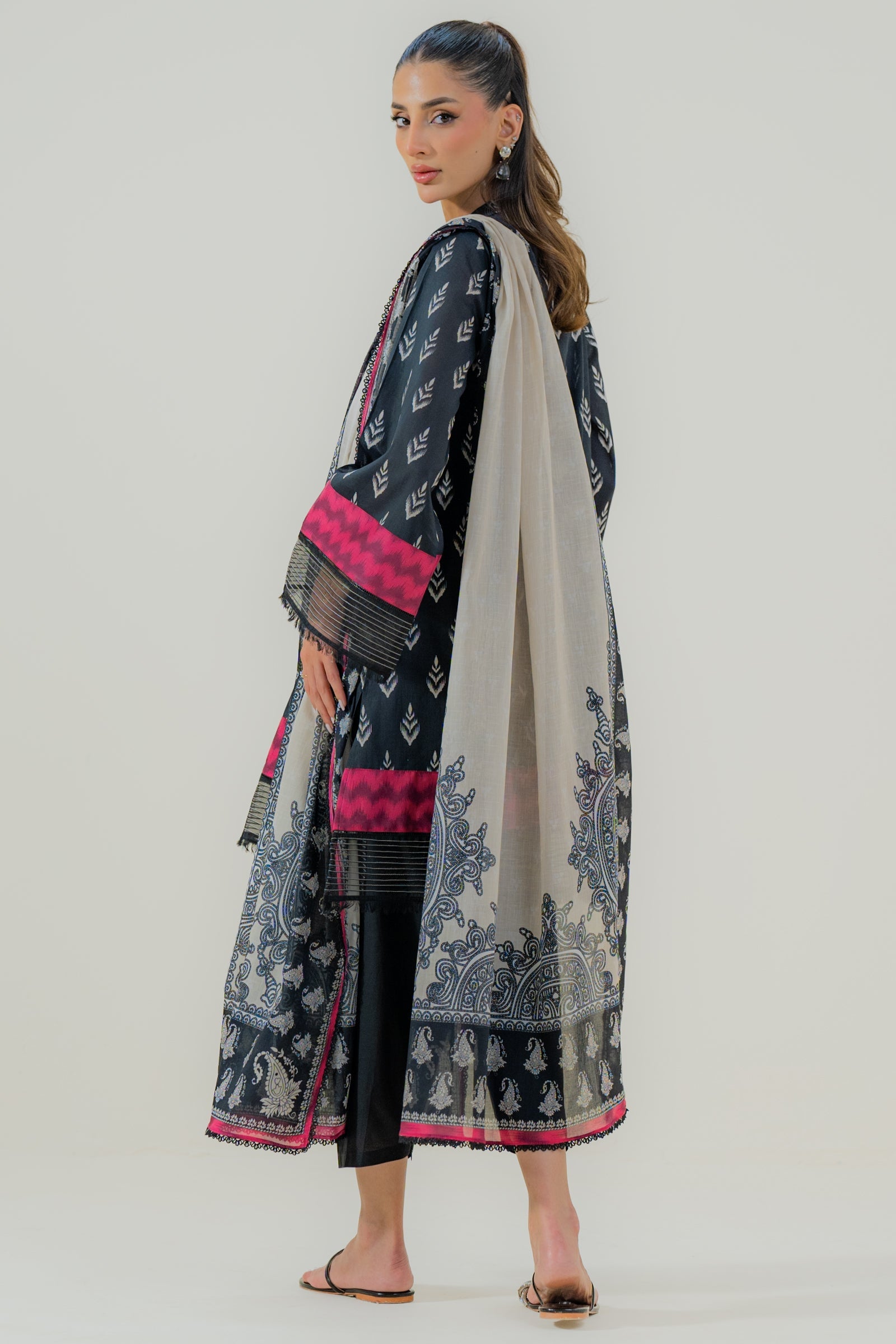 Arrayed 3 piece