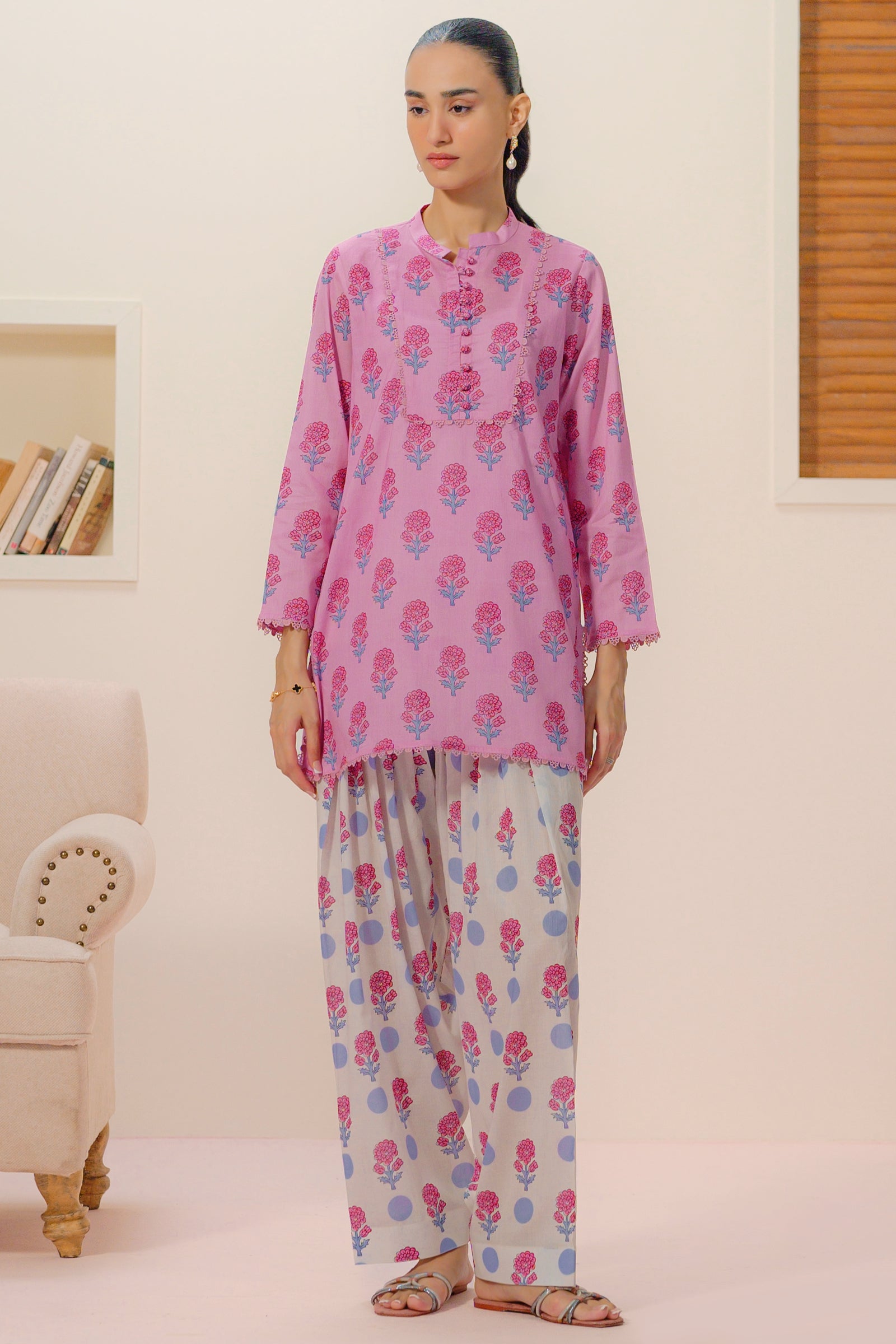 Arrayed 2 piece