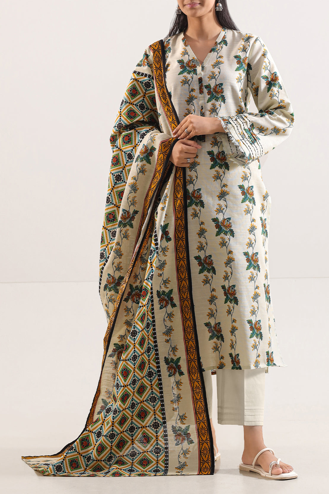 Unstitched Printed Cotton Khaddar 3 Piece114105