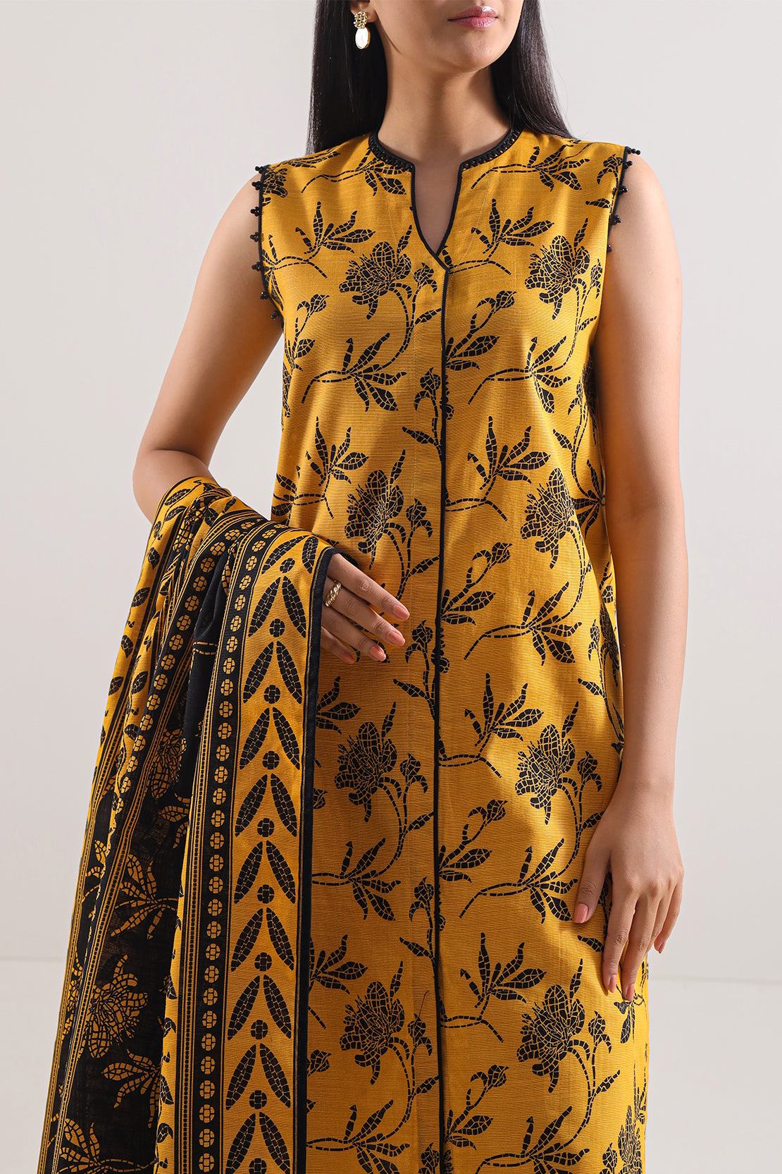 Unstitched Printed Cotton Khaddar 3 Piece114074