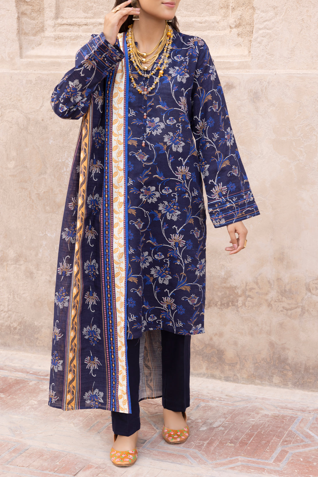 Unstitched Printed Warm Khaddar 3 Piece114076