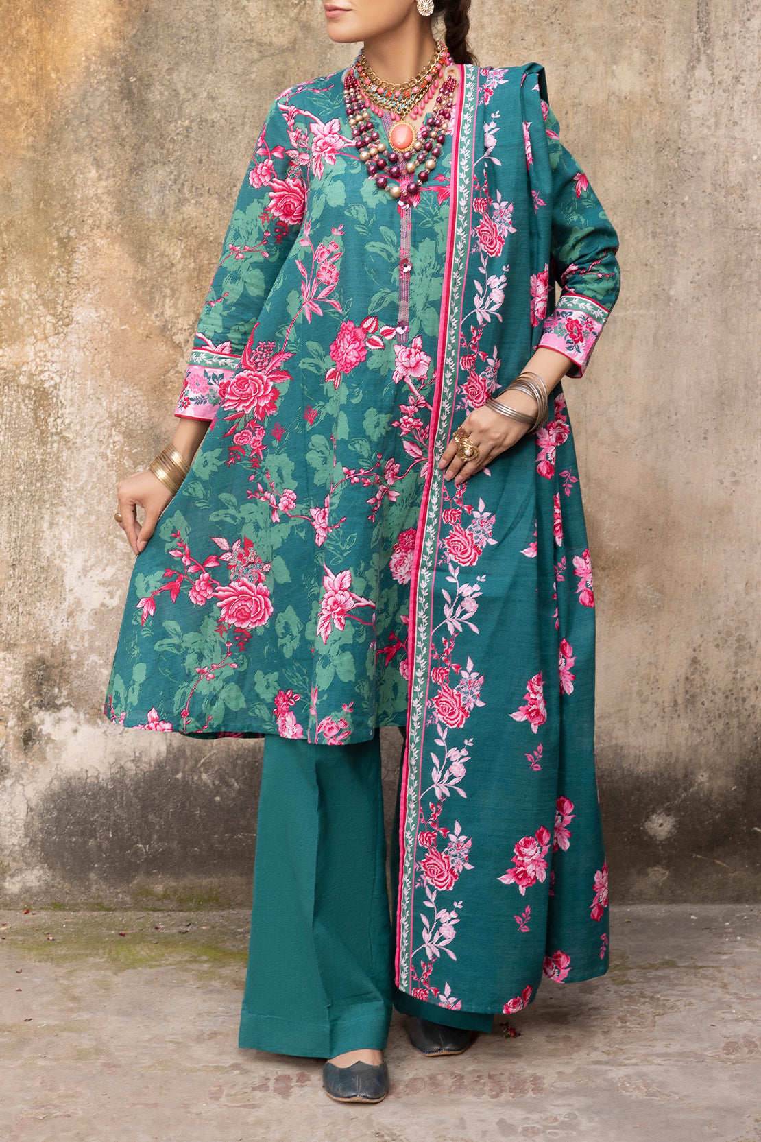 Unstitched Printed Warm Khaddar 3 Piece114079