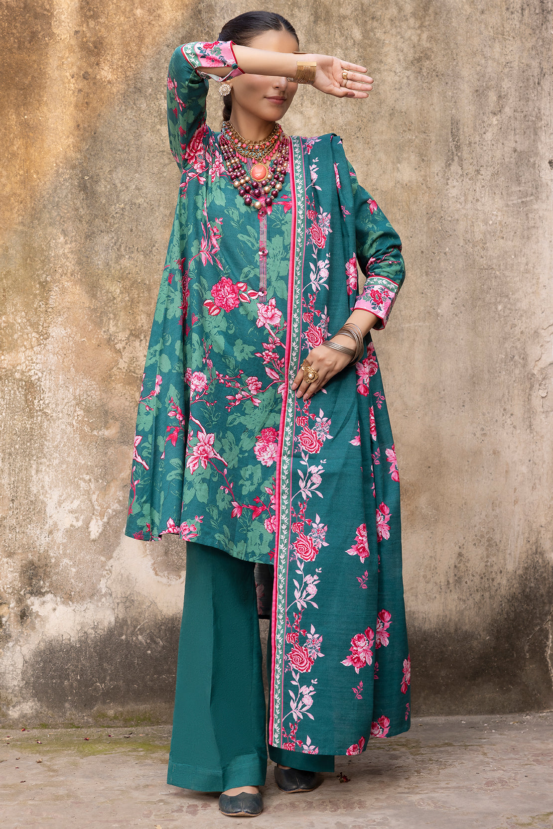 Unstitched Printed Warm Khaddar 3 Piece114079
