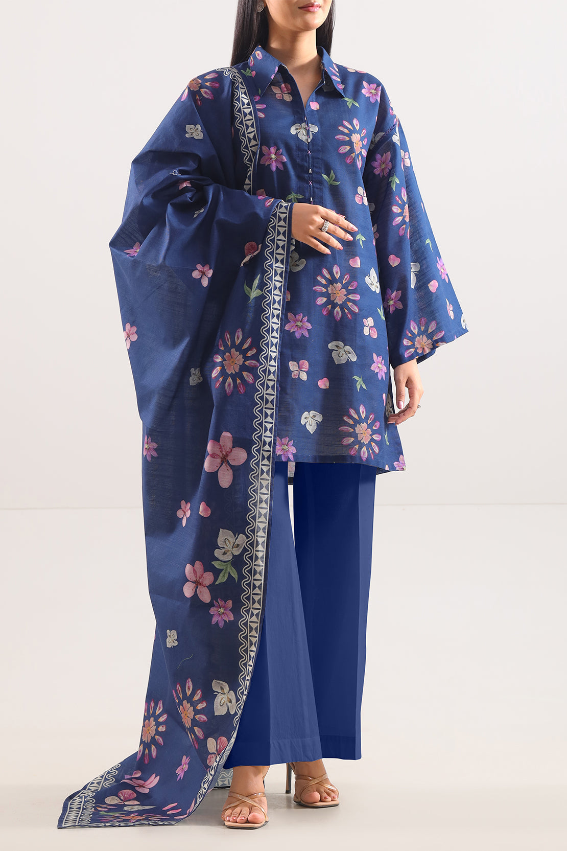 Unstitched Printed Cotton Khaddar 3 Piece114092