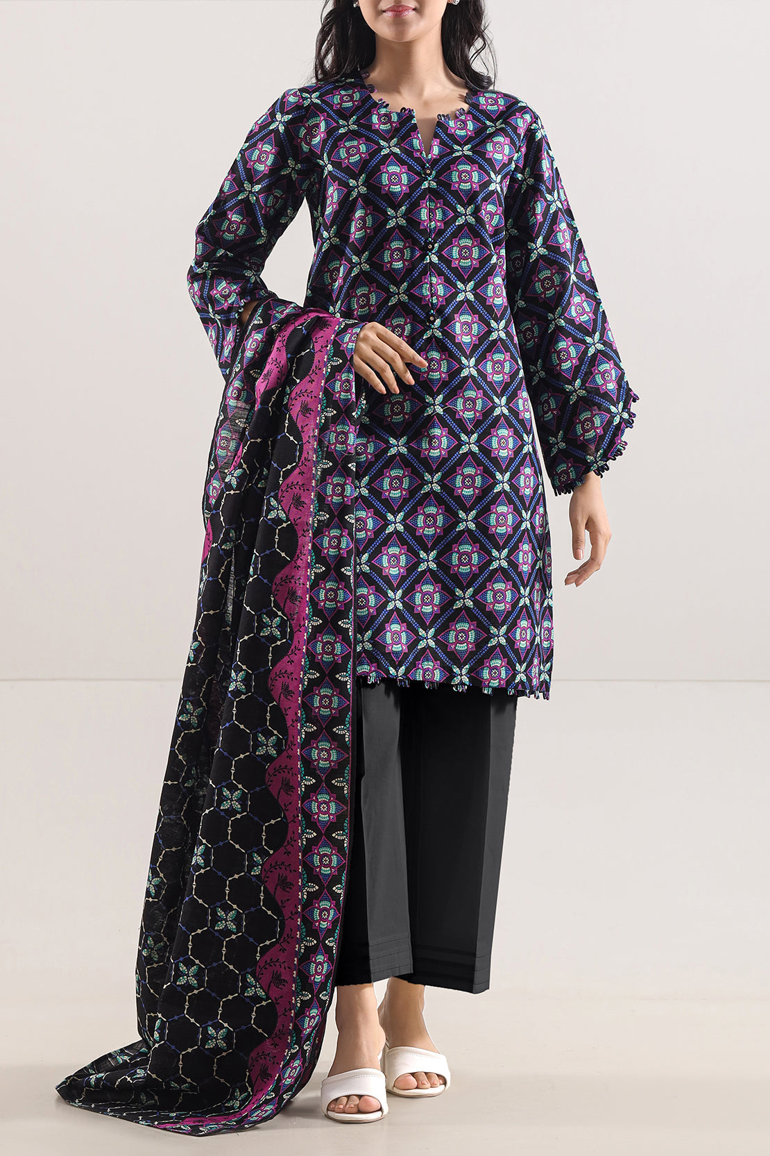 Unstitched Printed Cotton Khaddar 3 Piece114102