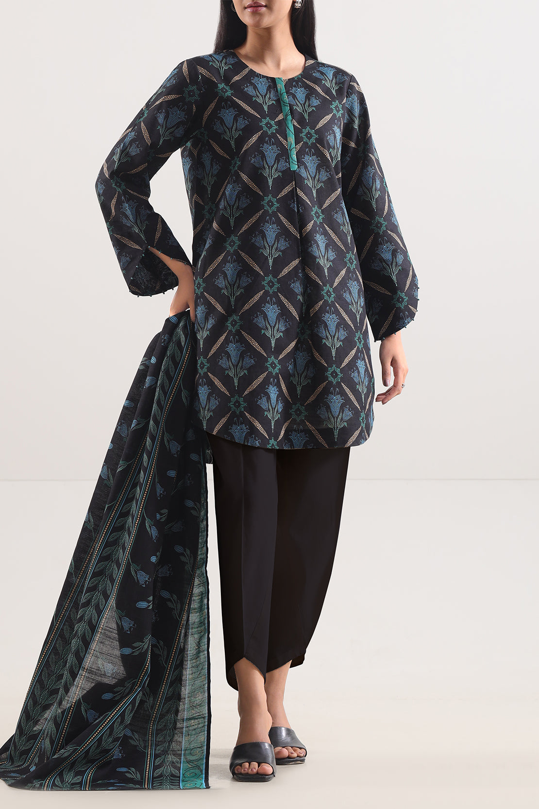 Unstitched Printed Cotton Khaddar 3 Piece114103