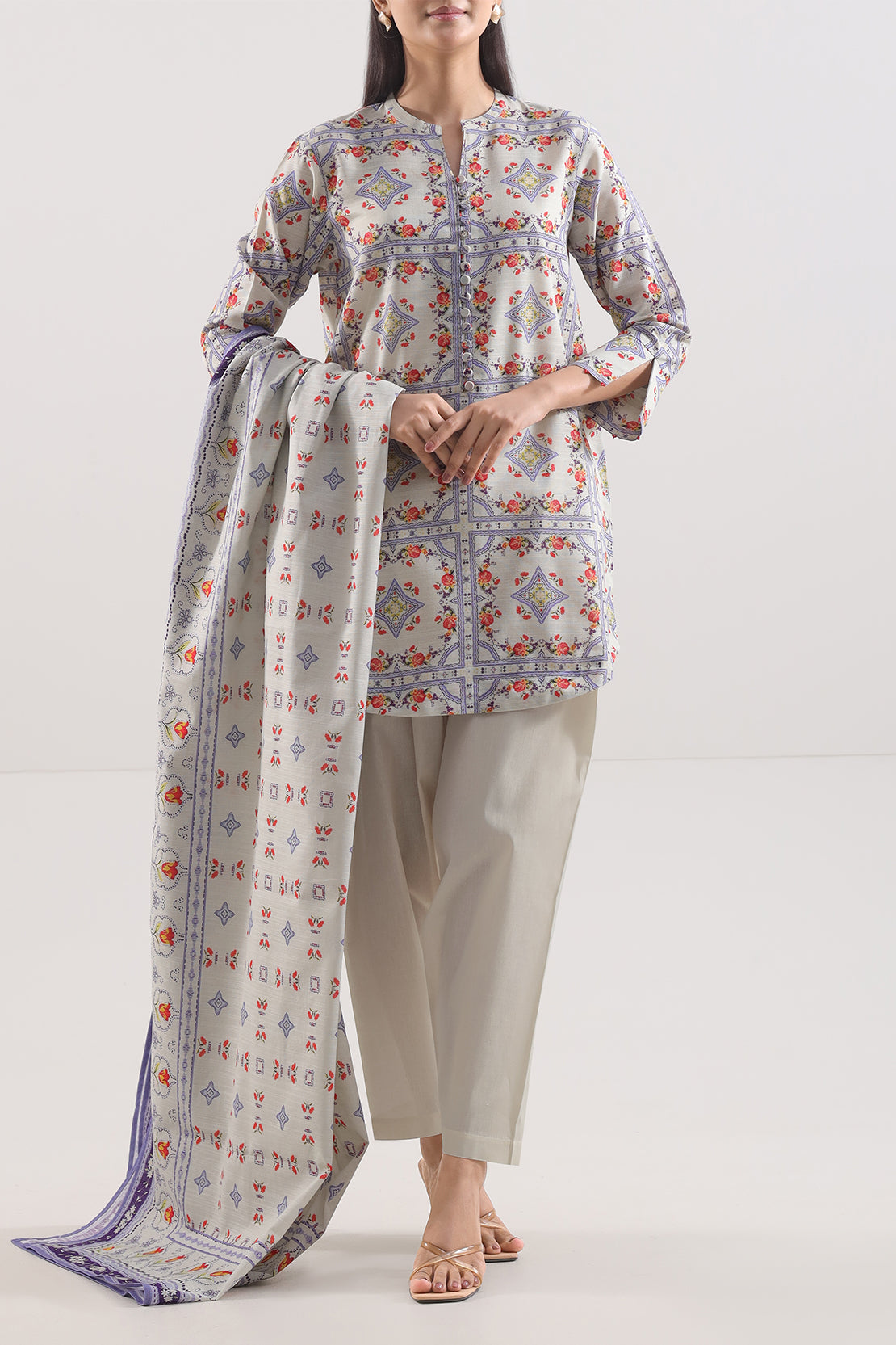 Unstitched Printed Warm Khaddar 3 Piece117395