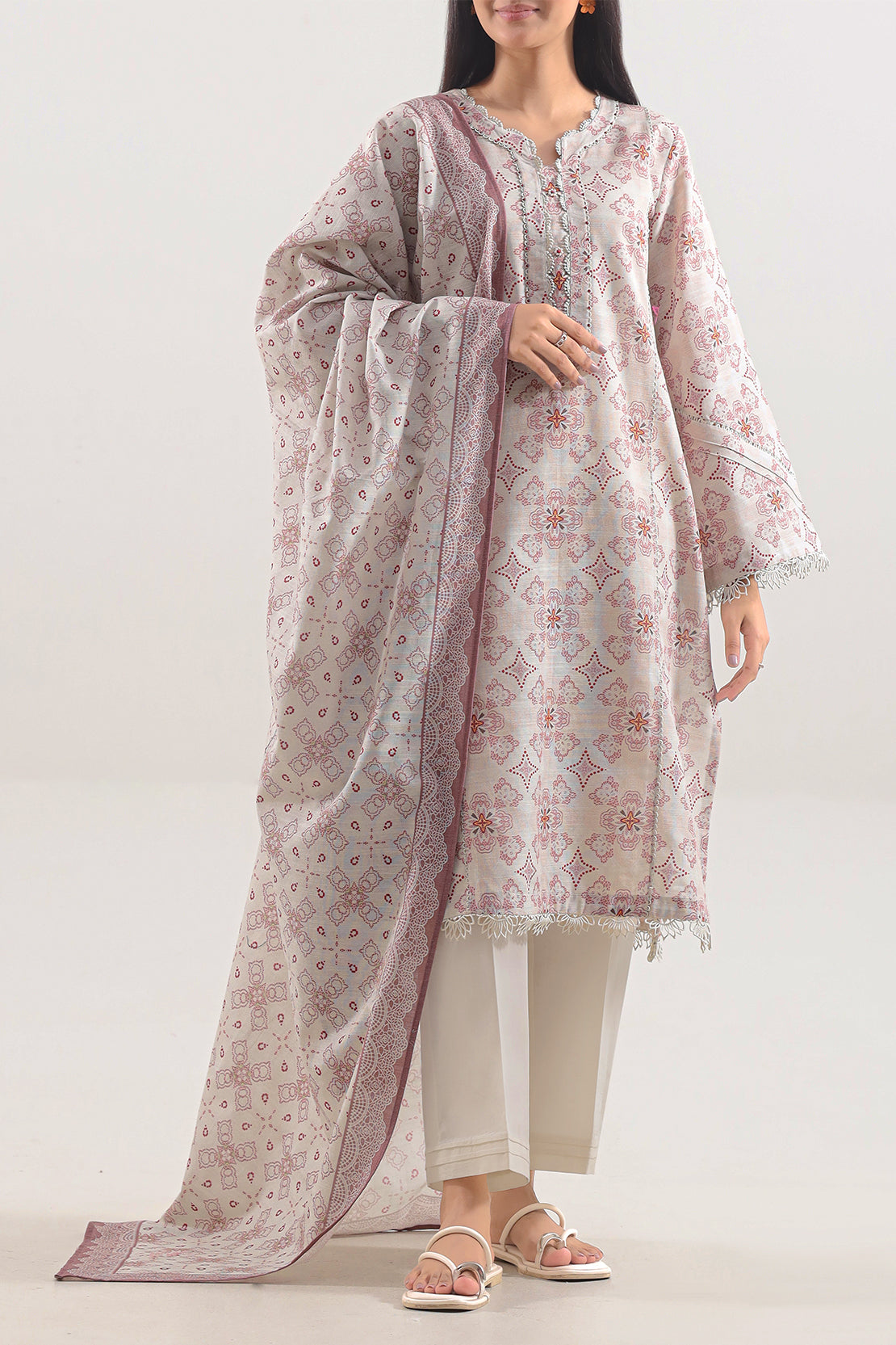 Unstitched Printed Warm Khaddar 3 Piece117396