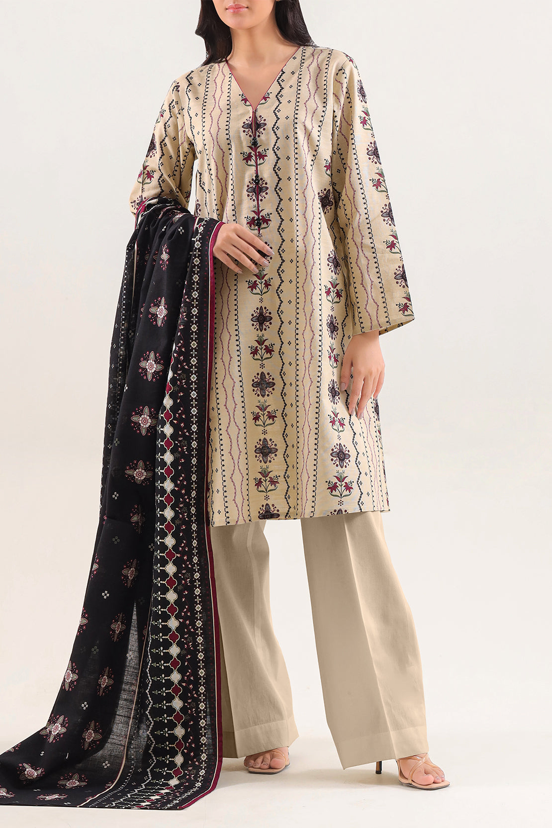 Unstitched Printed Warm Khaddar 3 Piece129810