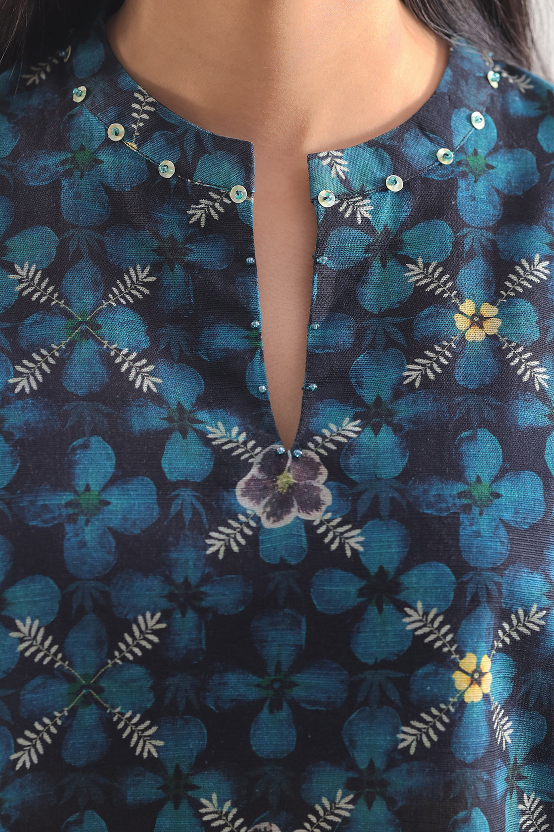 Unstitched Printed Warm Khaddar 2 Piece (Shirt/Trouser)122303