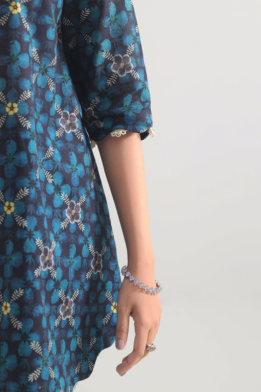 Unstitched Printed Warm Khaddar 2 Piece (Shirt/Trouser)122303