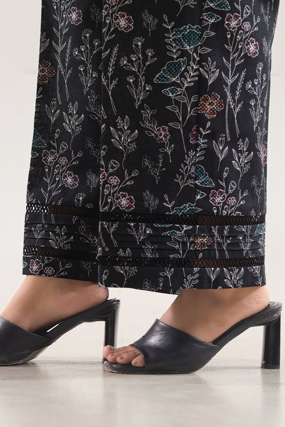 Unstitched Printed Khaddar 2 Piece (Shirt/Trouser)125253