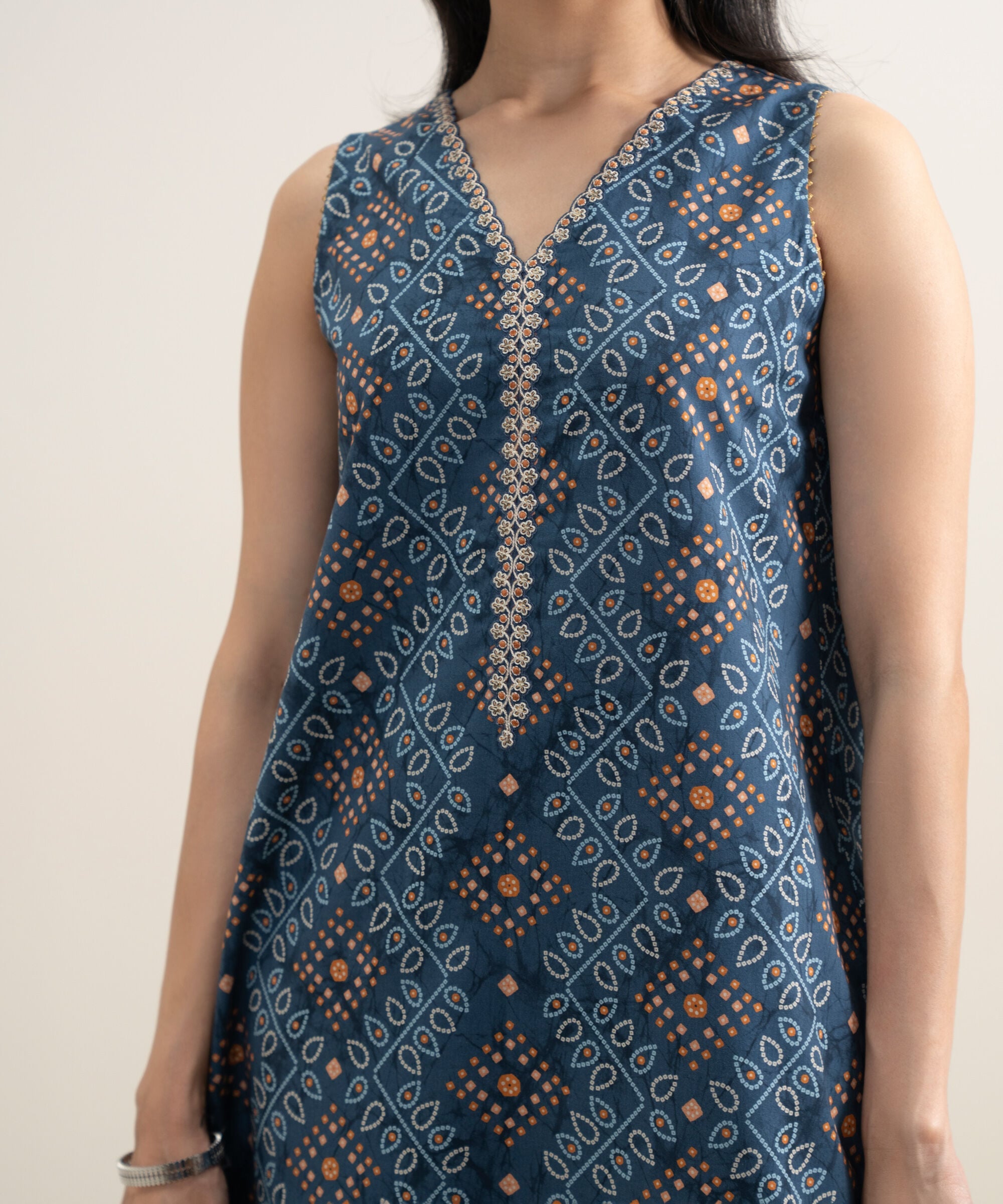 2 Piece - Embroidered Lawn Suit