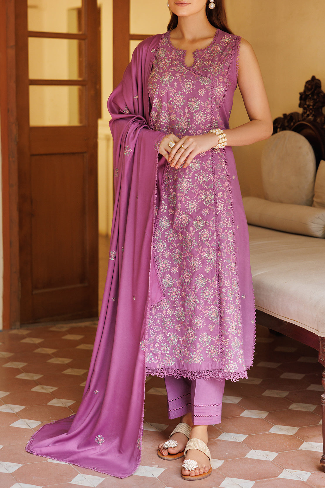 Unstitched Solid  Embroidered Arabic Linen 3 Piece115969