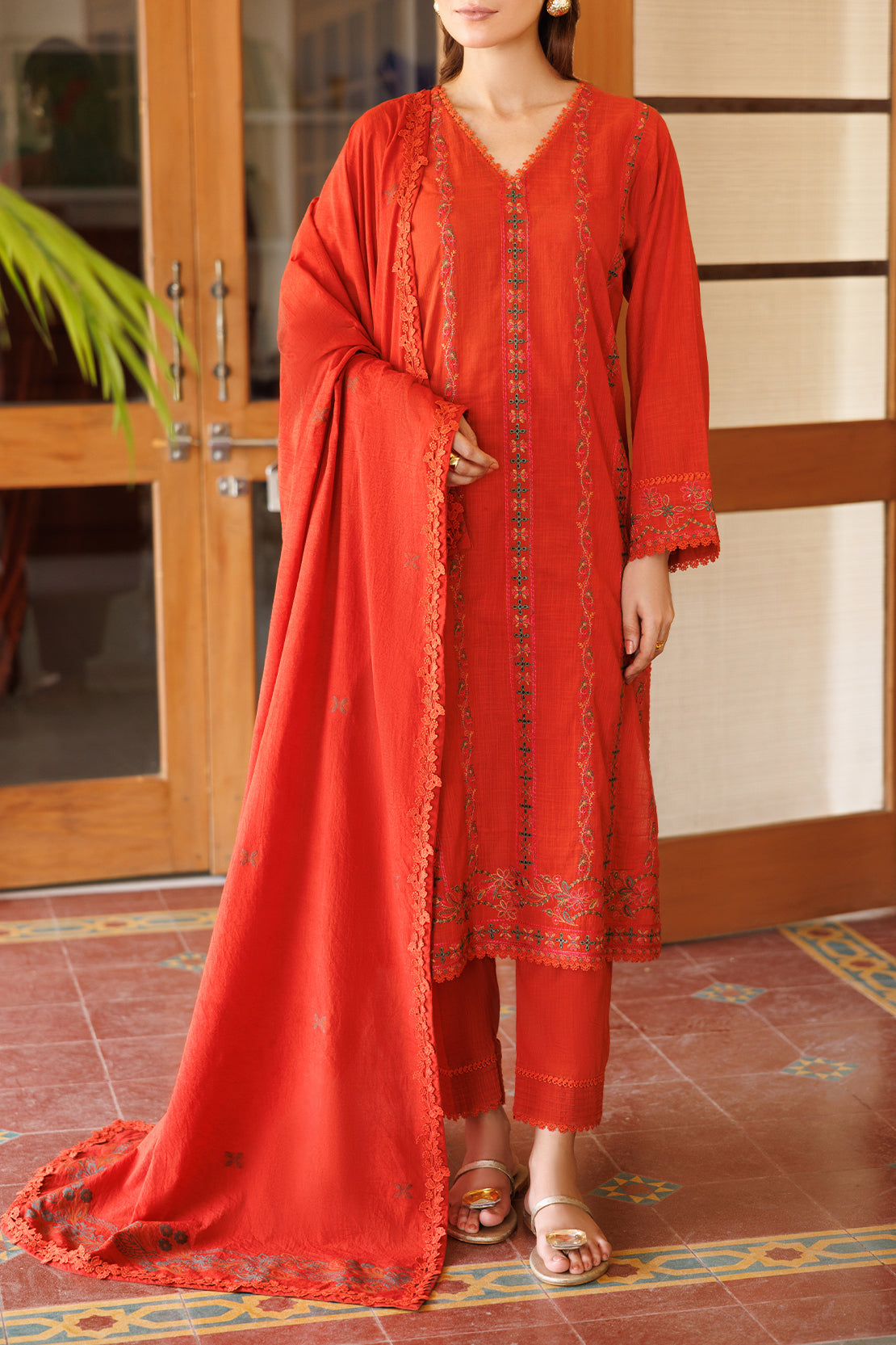 Unstitched Solid Embroidered Warm Khaddar 3 Piece120605