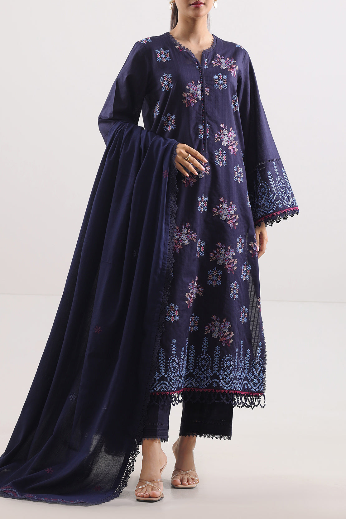 Unstitched Solid Embroidered Cotton Khaddar 3 Piece120609