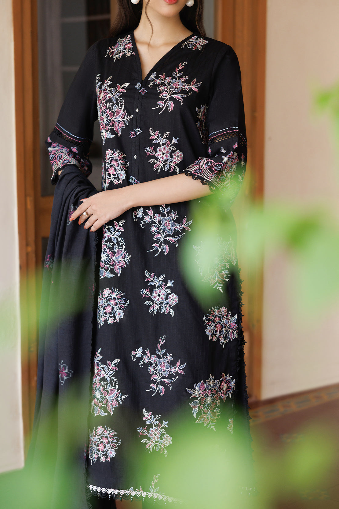 Unstitched Solid Embroidered Warm Khaddar 3 Piece120610