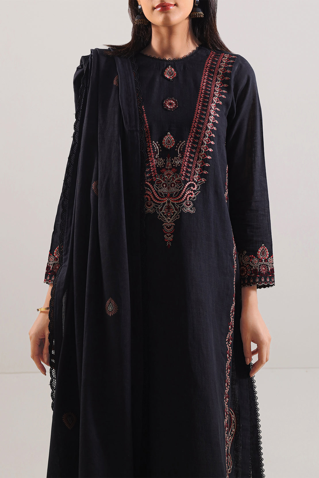 Unstitched Solid Embroidered Cotton Khaddar 3 Piece120612