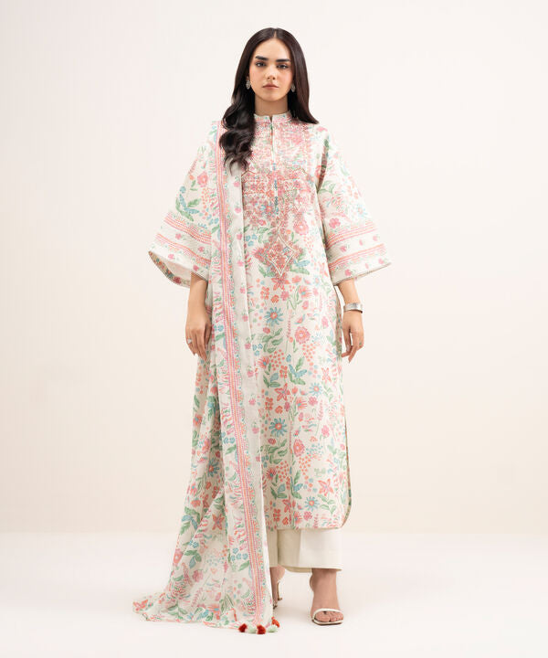 3 Piece - Embroidered Lawn Suit