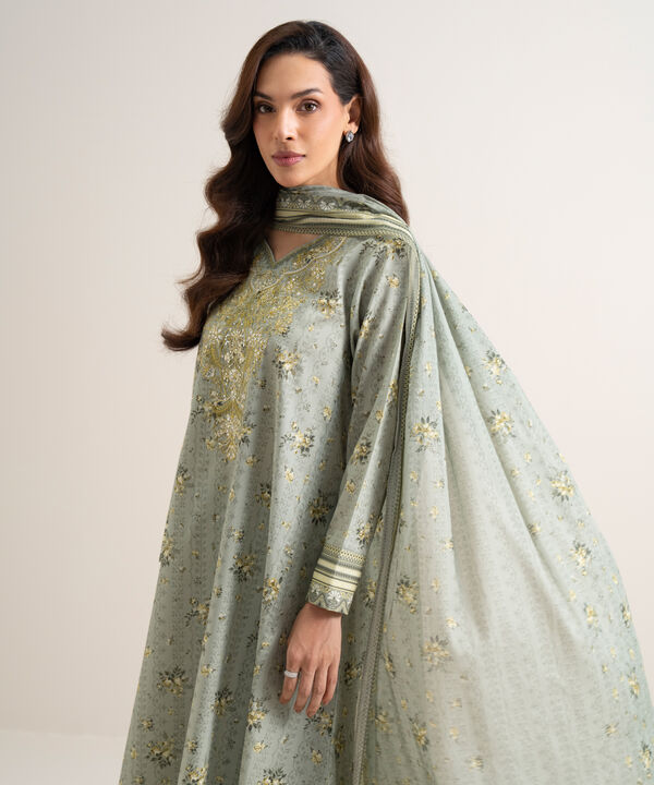 3 Piece - Embroidered Lawn Suit
