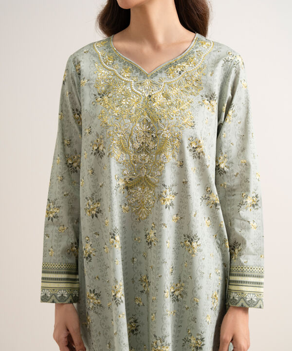 3 Piece - Embroidered Lawn Suit