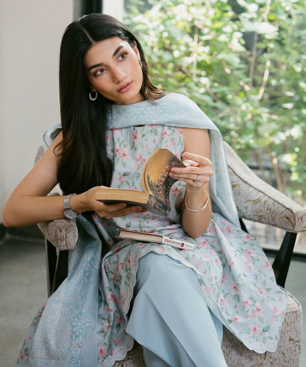 3 Piece - Printed Zari Lawn Suit