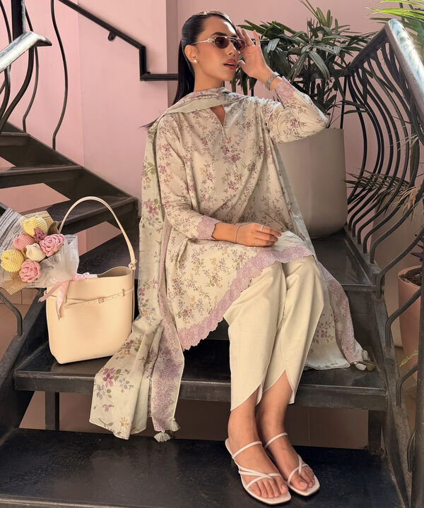 3 Piece - Printed Zari Lawn Suit