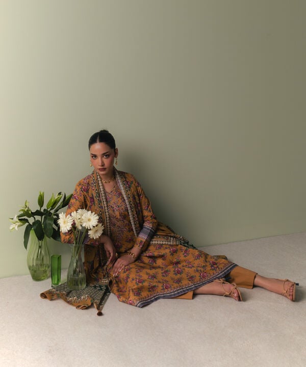 3 Piece - Embroidered Lawn Suit