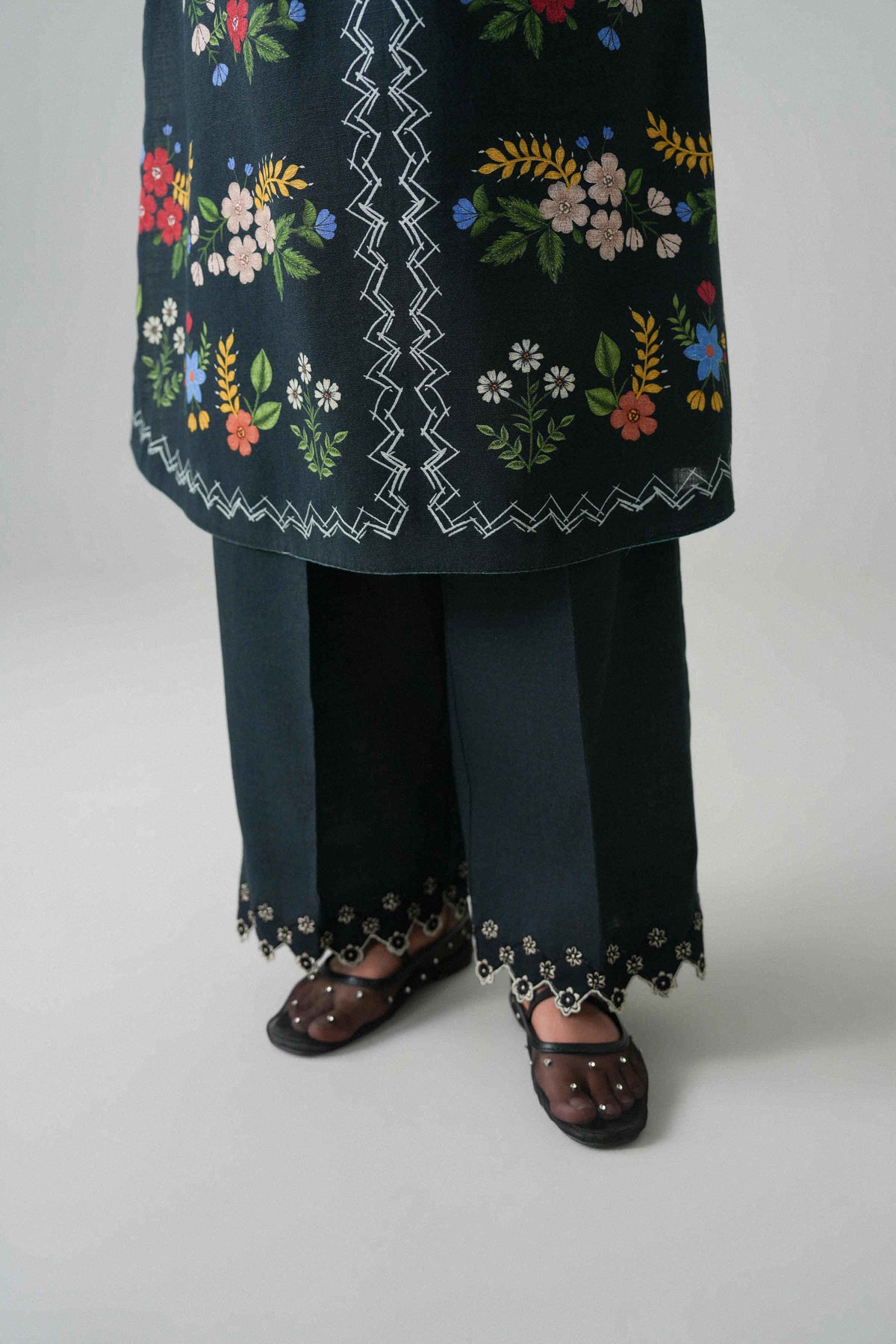 2 Piece - Digital Printed Embroidered Suit - U2STE-NISHA26WV1-36