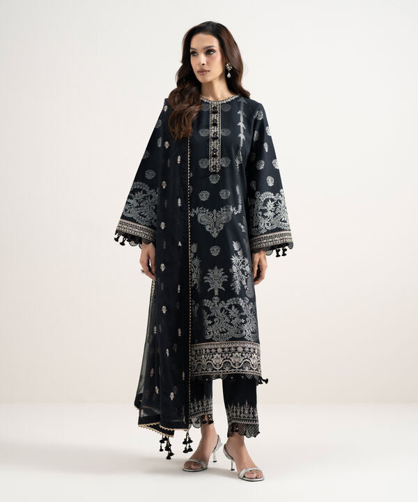 3 Piece - Embroidered Jacquard Suit
