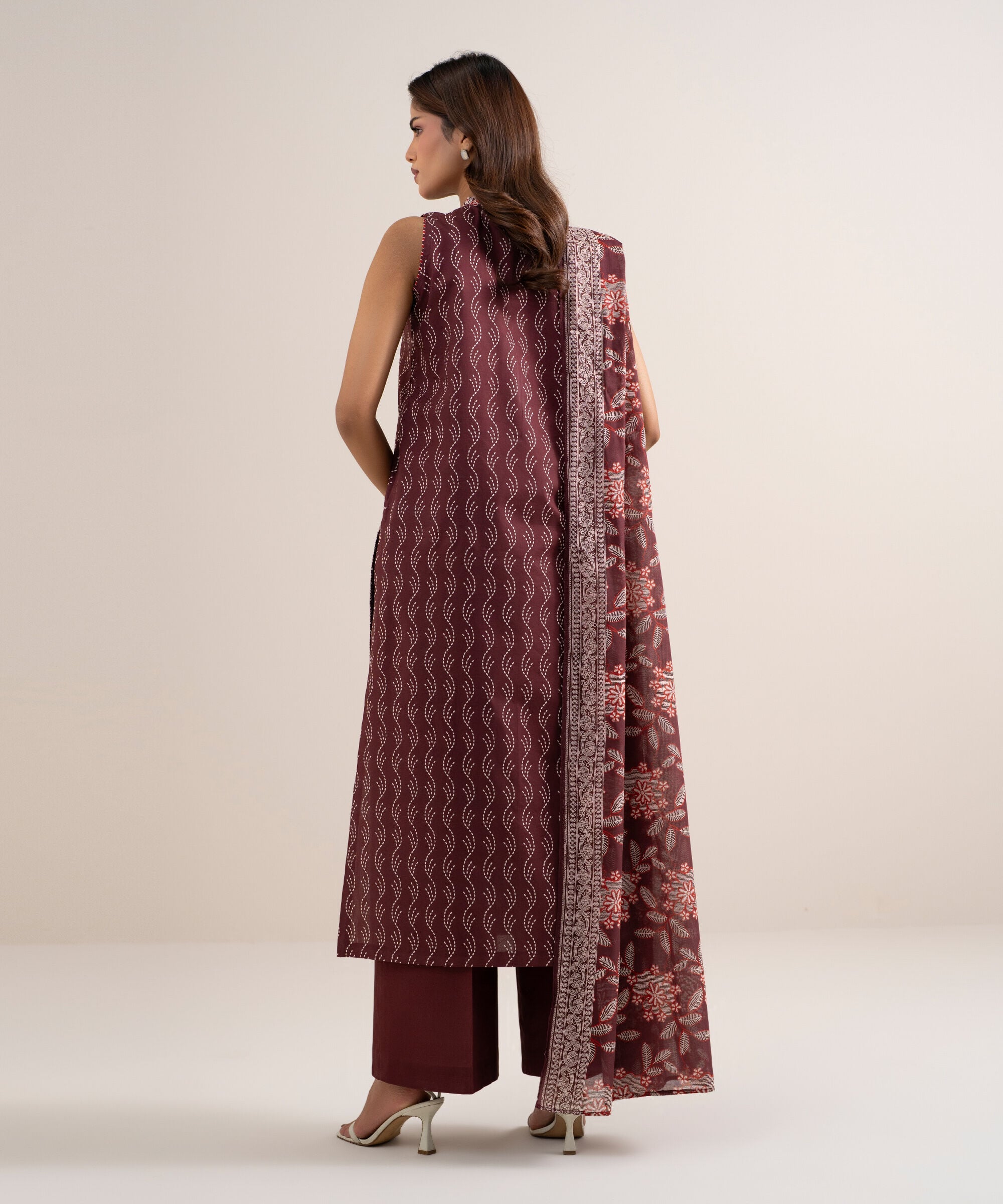Unstitched 3 PC U3PDDS26V632